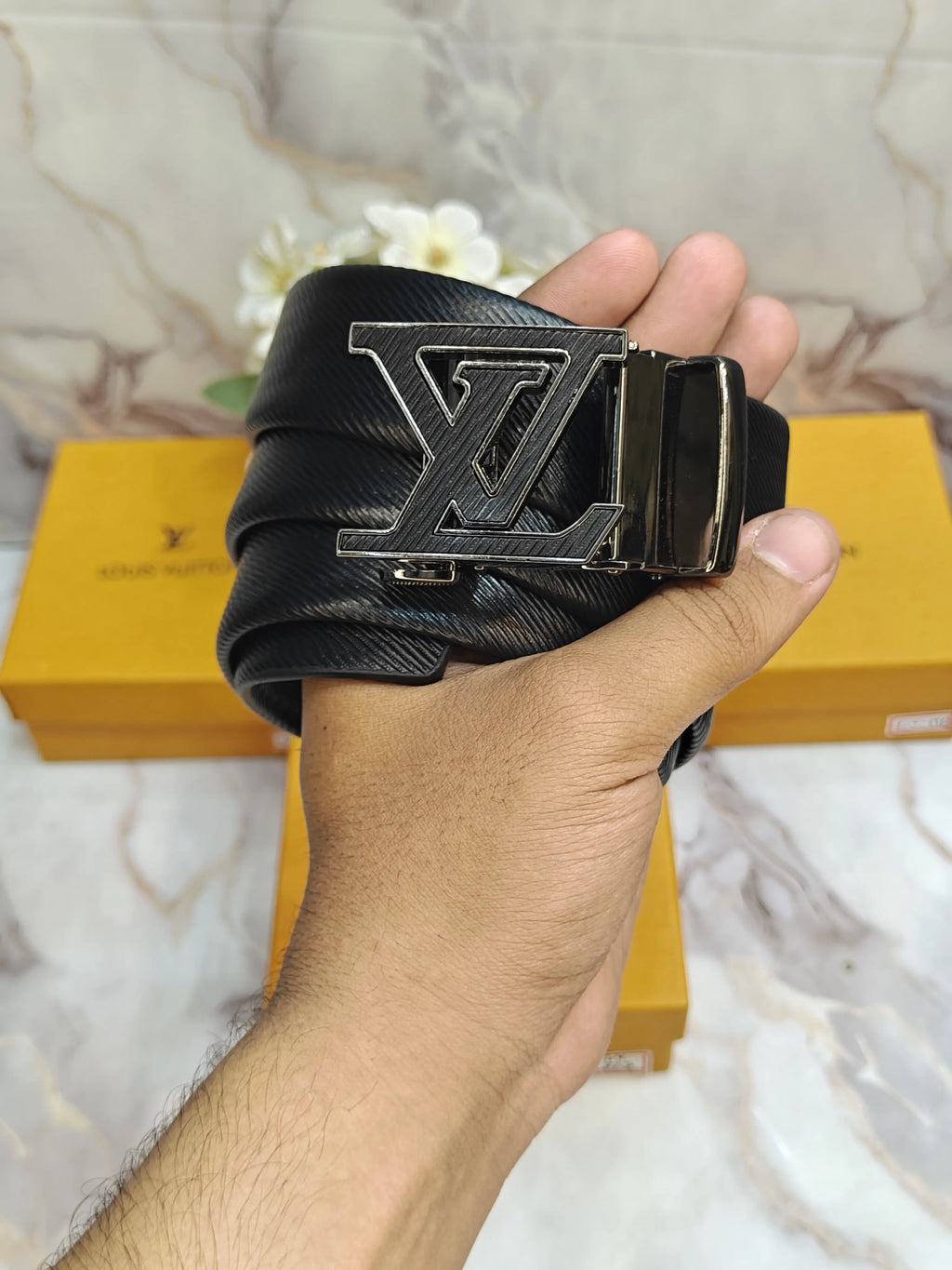LV LOUIS VUITTON PREMIUM QUALITY AUTOLOCK BELT WITH OG BOX