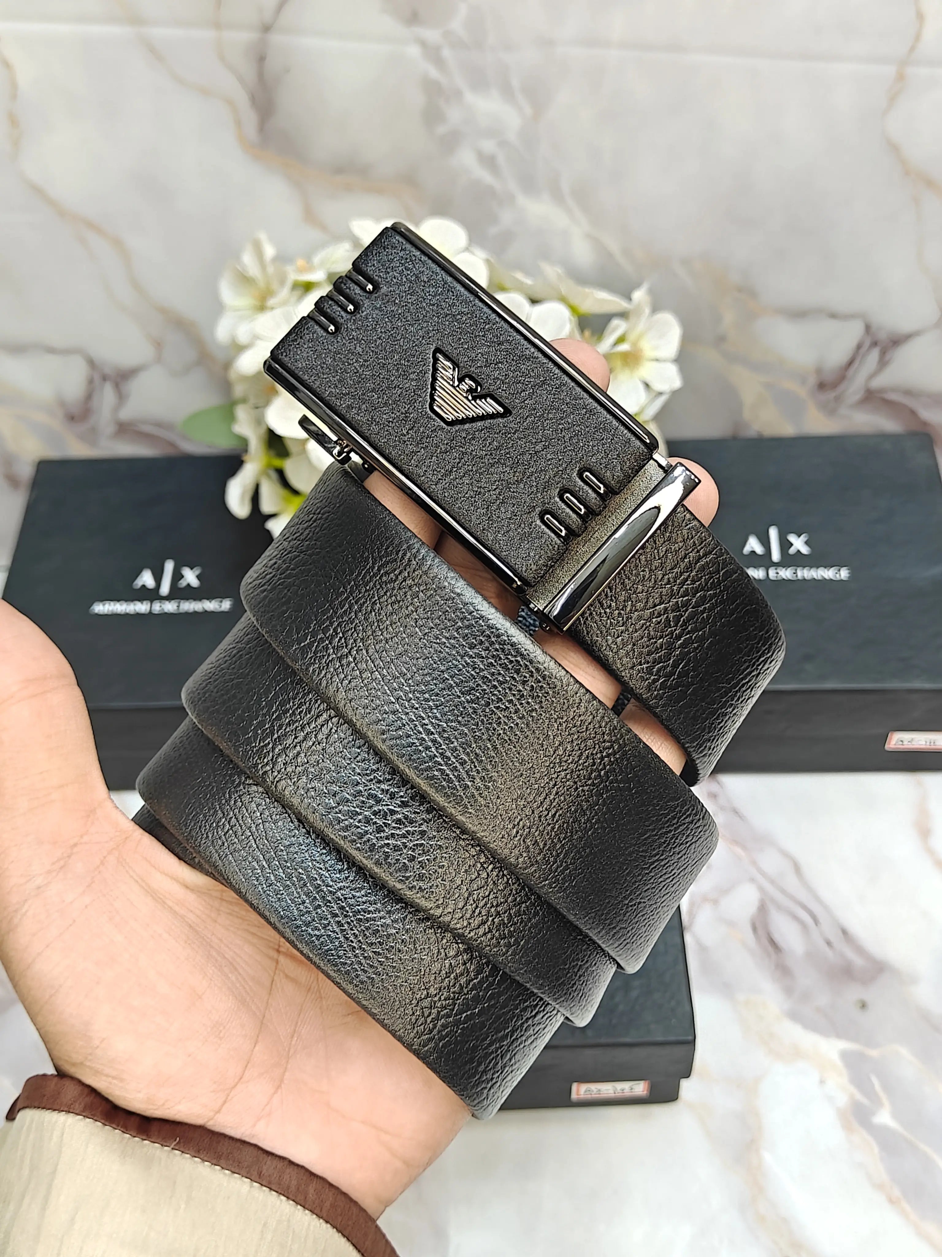 AX ARMANI EXCHANGE PREMIUM QUALITY AUTOLOCK BELT WITH OG BOX AX-518
