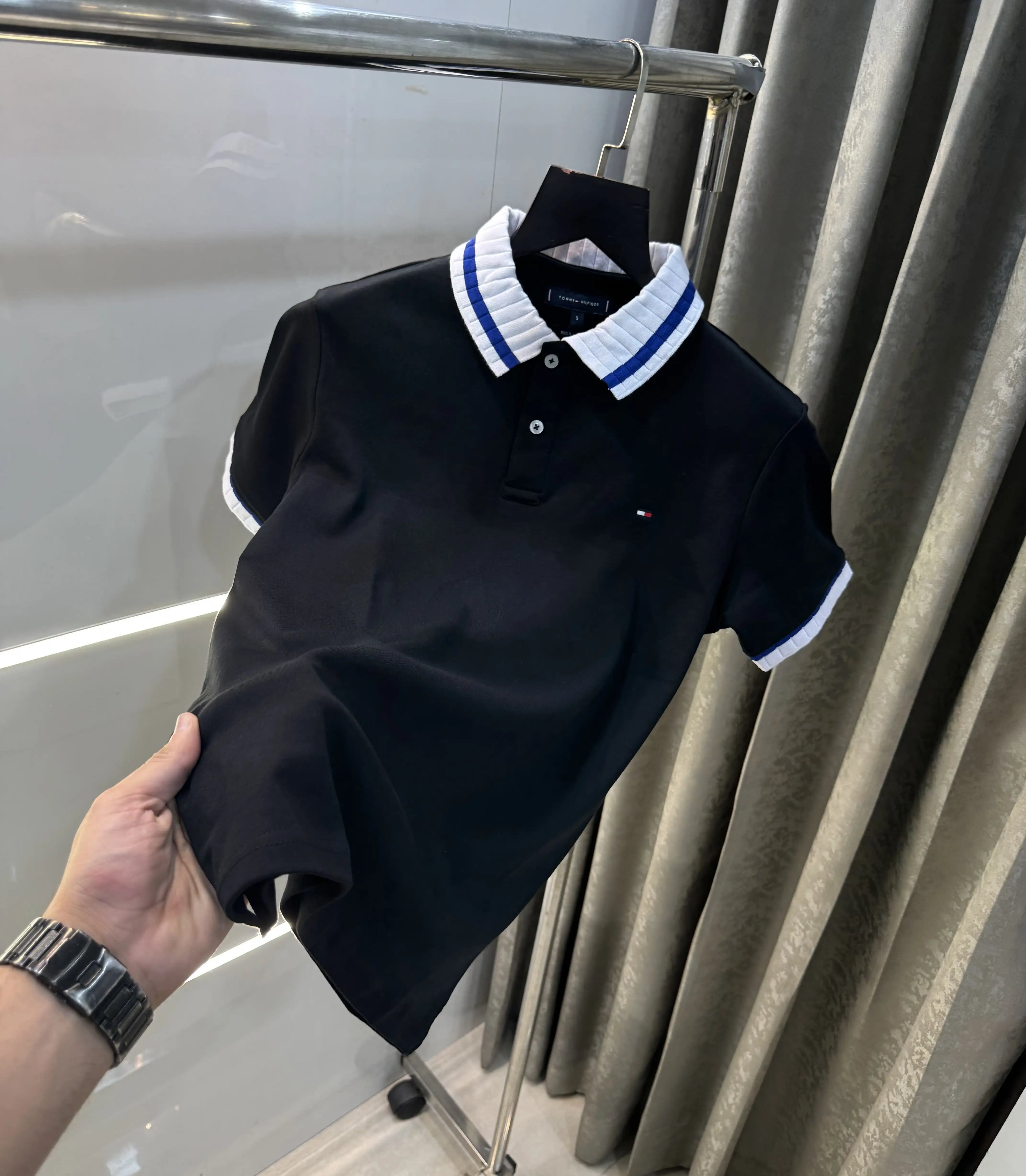 Tomm y Hilfiger Black Logo Work Premium Polo T-Shirt
