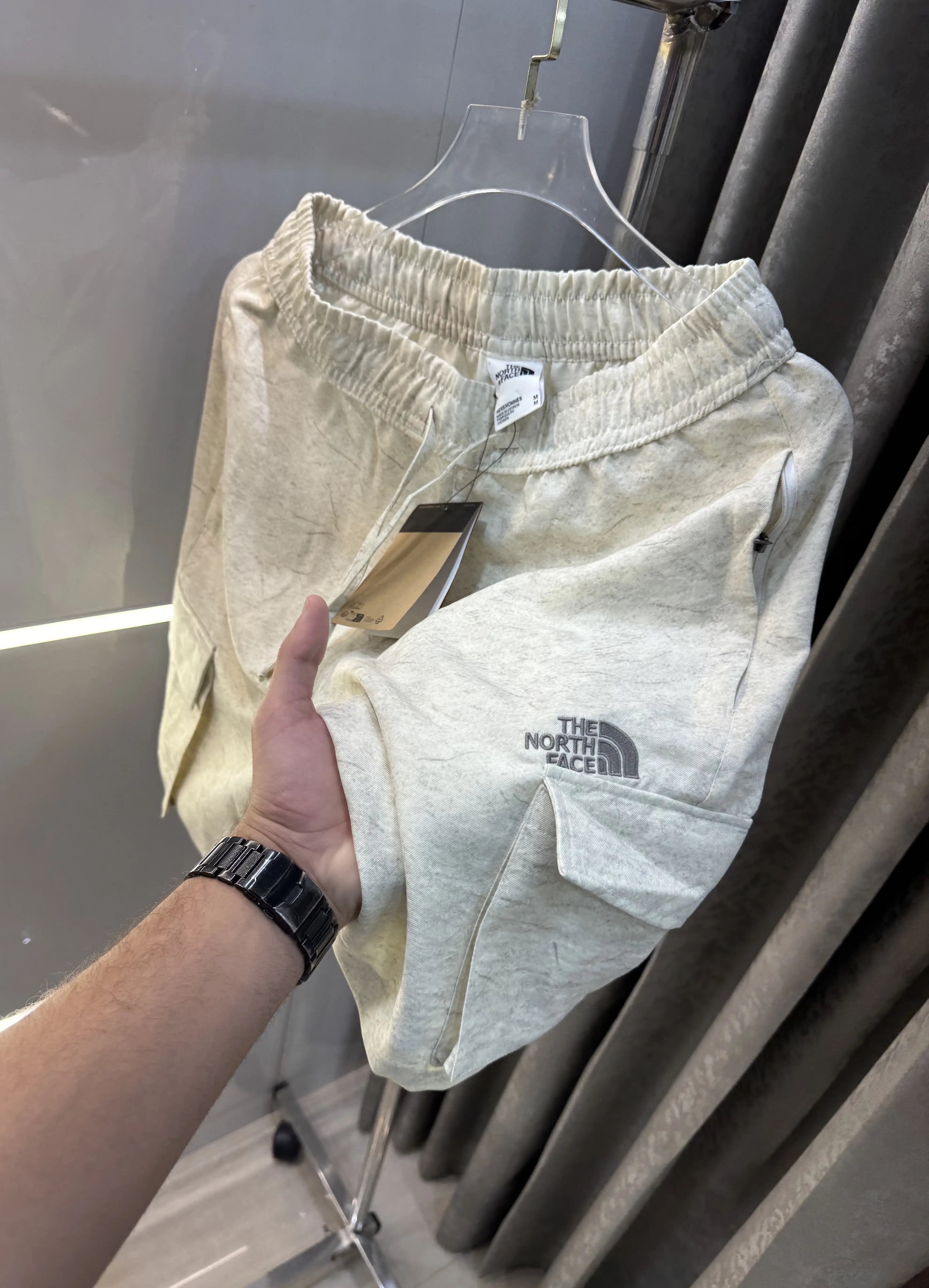 The North Face Cream Premium Imported 🩳 Shorts Secondary image