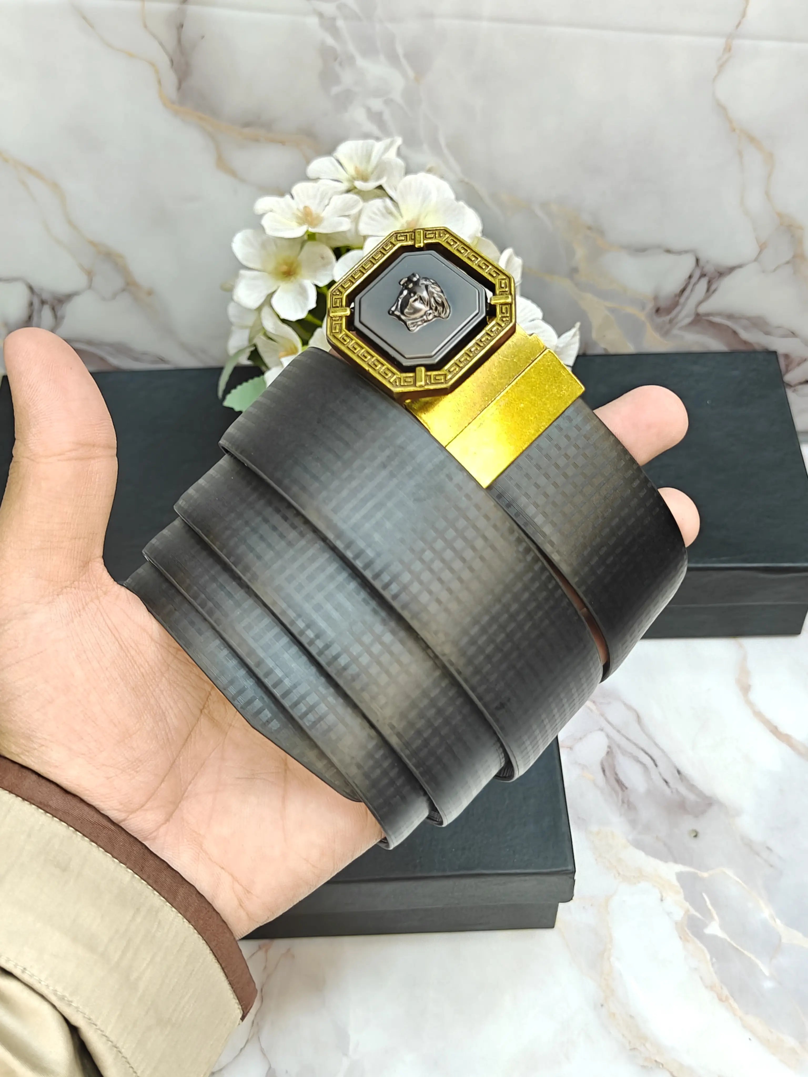 VERSACE PREMIUM QUALITY REVERSEABLE BELT WITH OG BOX VR-103 Main image