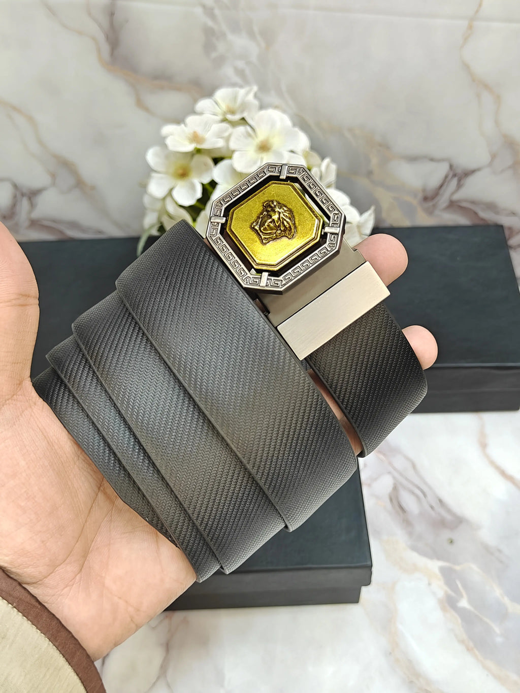 VERCASE PREMIUM QUALITY REVERSEABLE BELT WITH OG BOX