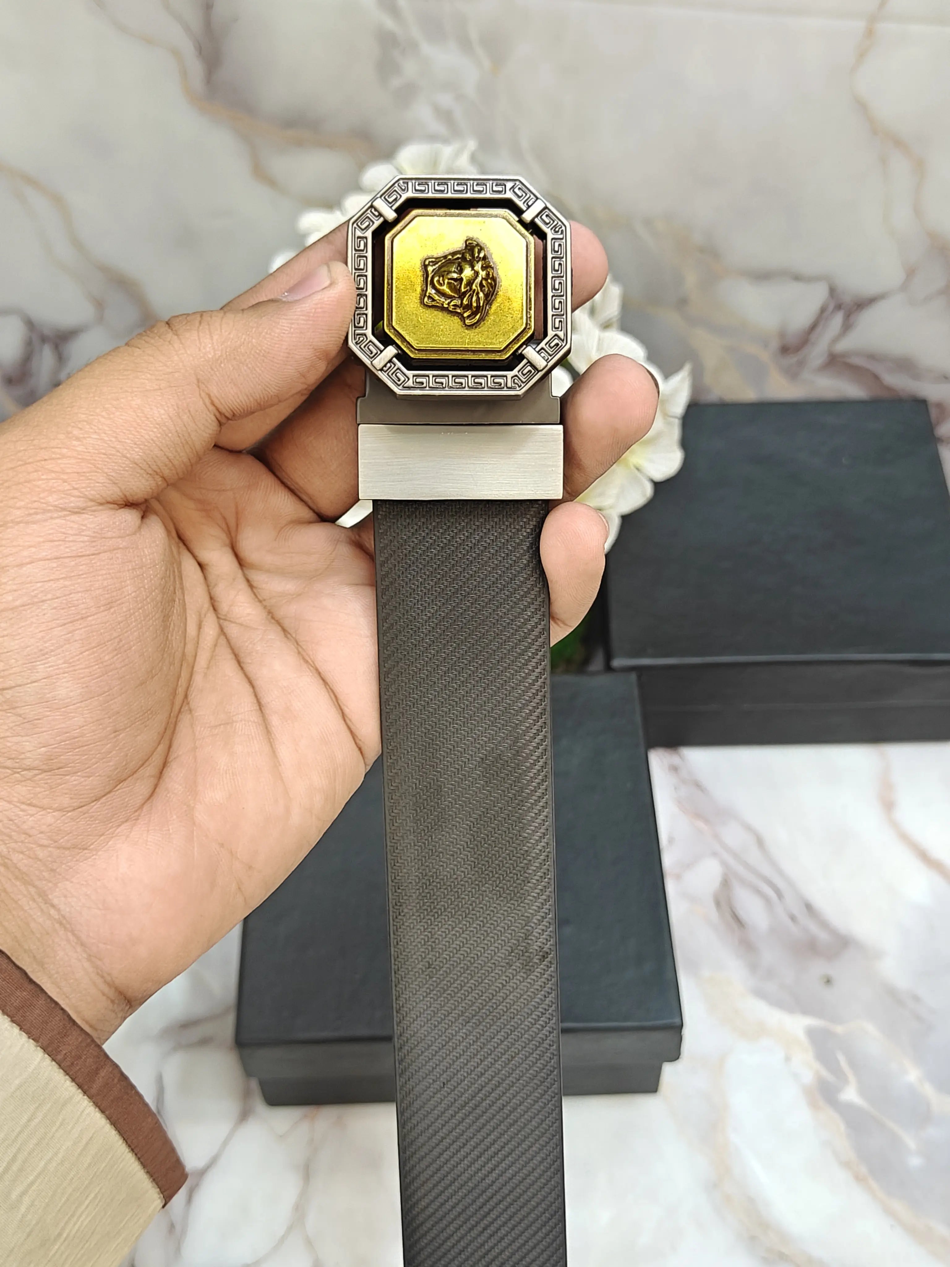 VERCASE PREMIUM QUALITY REVERSEABLE BELT WITH OG BOX
