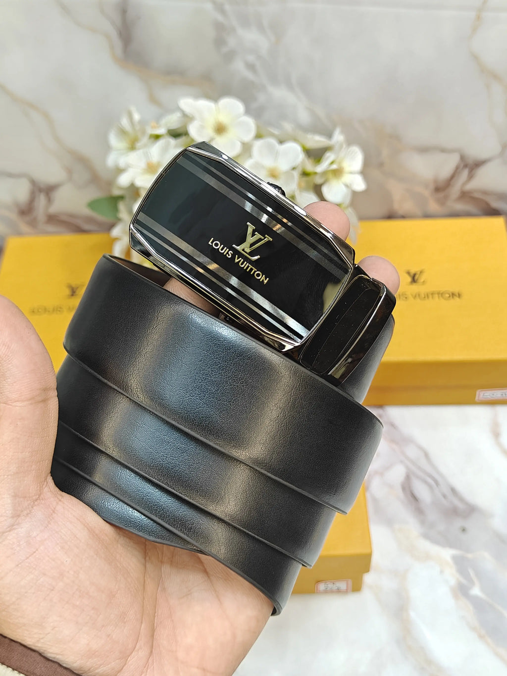 LV LOUIS VUITTON PREMIUM QUALITY AUTOLOCK REVESABLE BELT WITH OG BOX