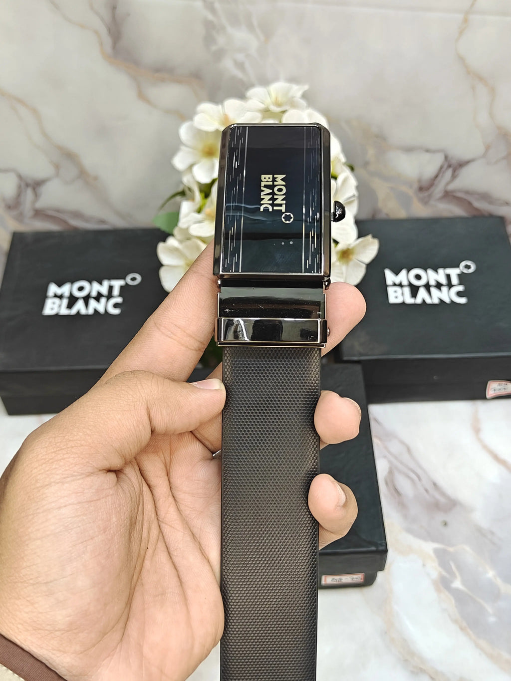 MONT BLANC PREMIUM QUALITY AUTOLOCK REVESABLE BELT WITH OG BOX