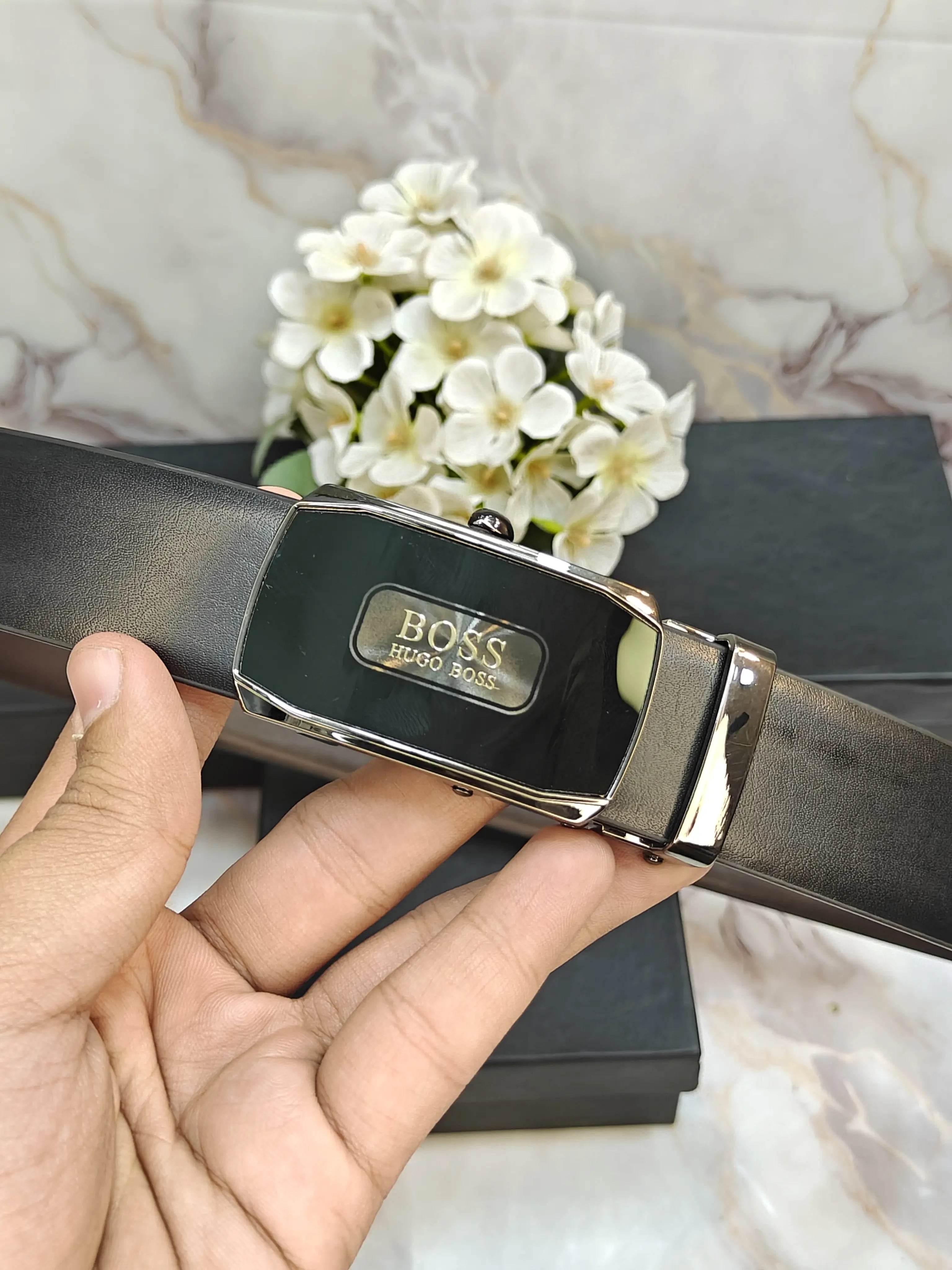 BOSS PREMIUM QUALITY AUTOLOCK REVESABLE BELT WITH OG BOX B-101