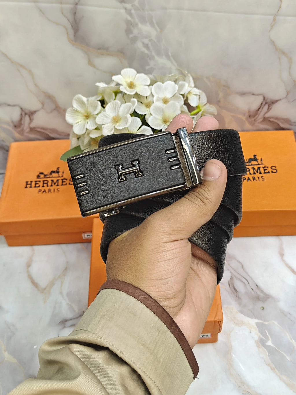 HERMES PREMIUM QUALITY AUTOLOCK BELT WITH OG BOX H-810