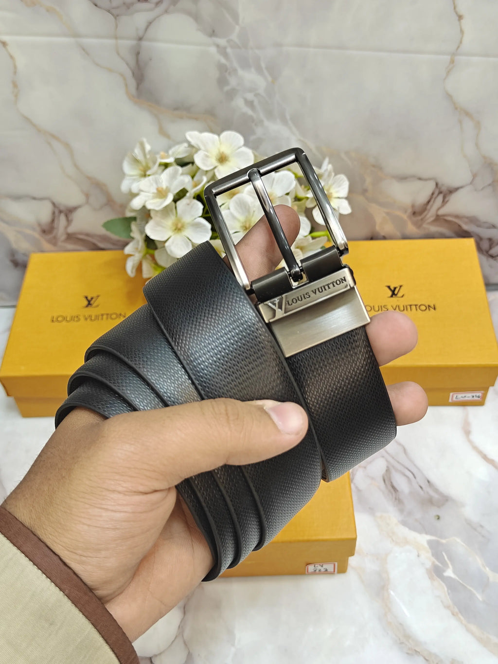 LV LOUIS VUITTON PREMIUM QUALITY REVERSEABLE BELT WITH OG BOX LV-326
