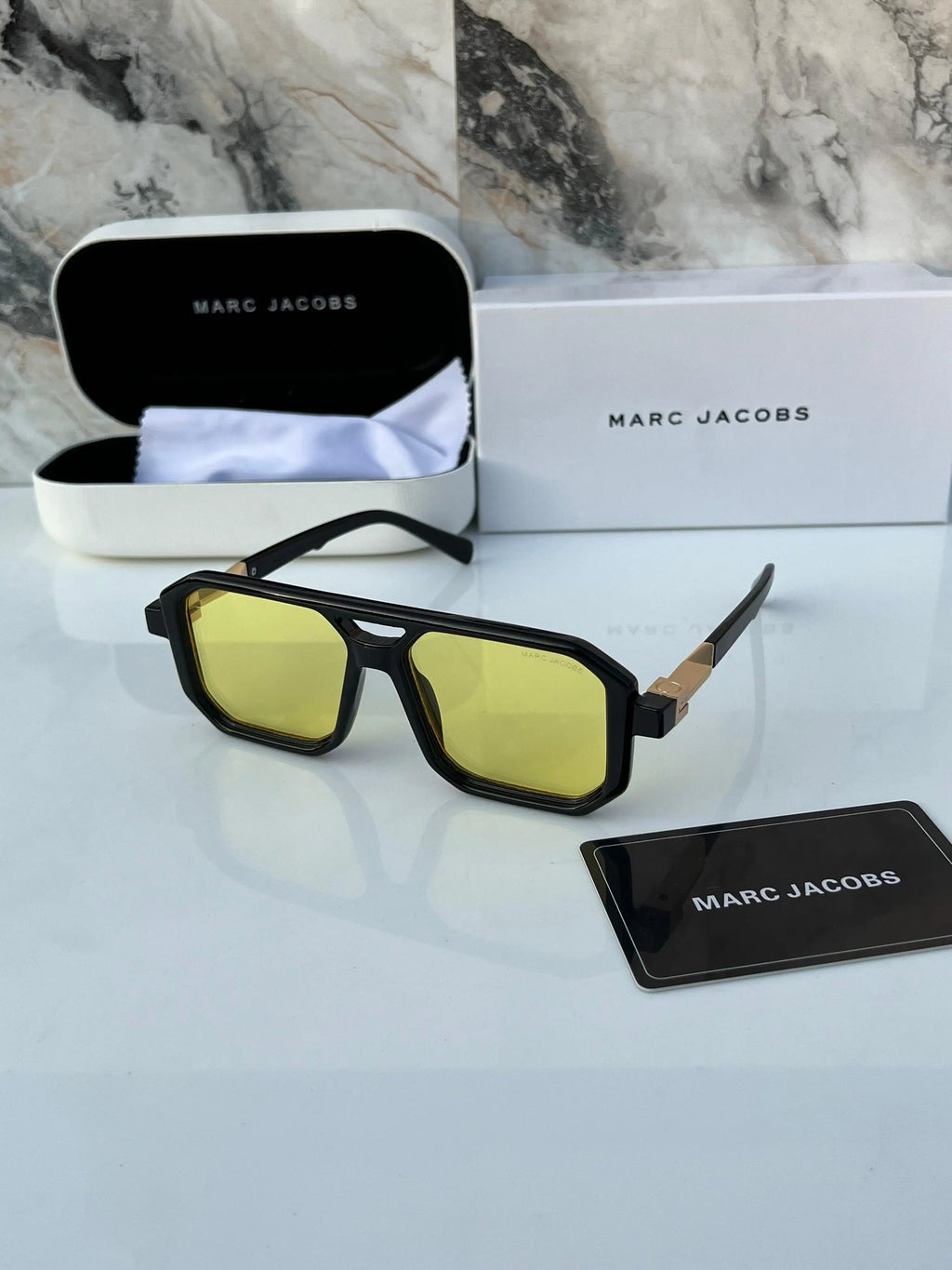 Marc_jacobs_6125_black_yellow