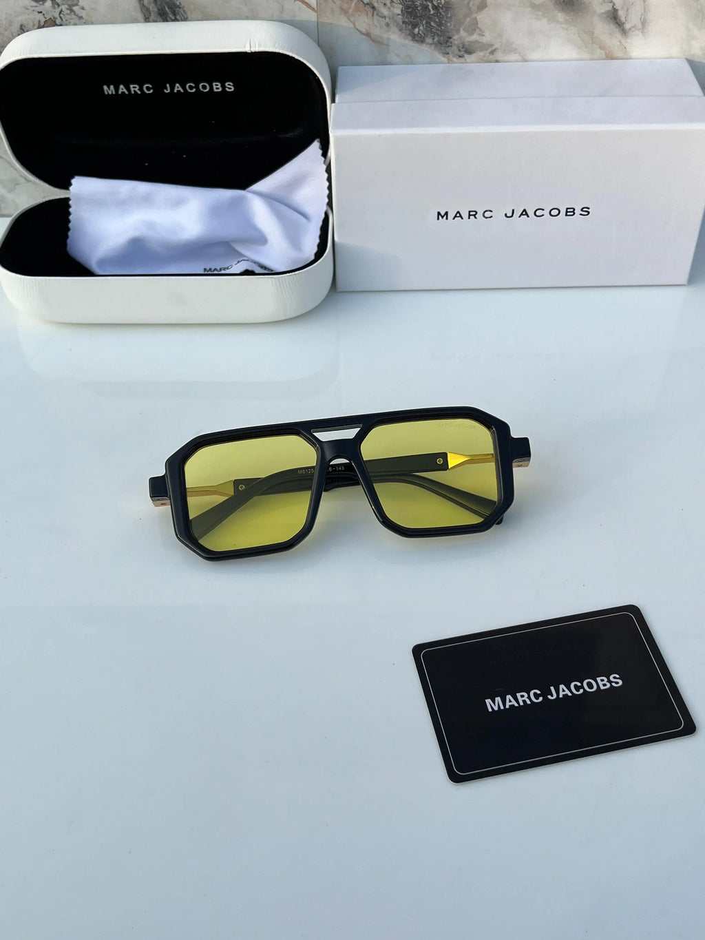 Marc_jacobs_6125_black_yellow