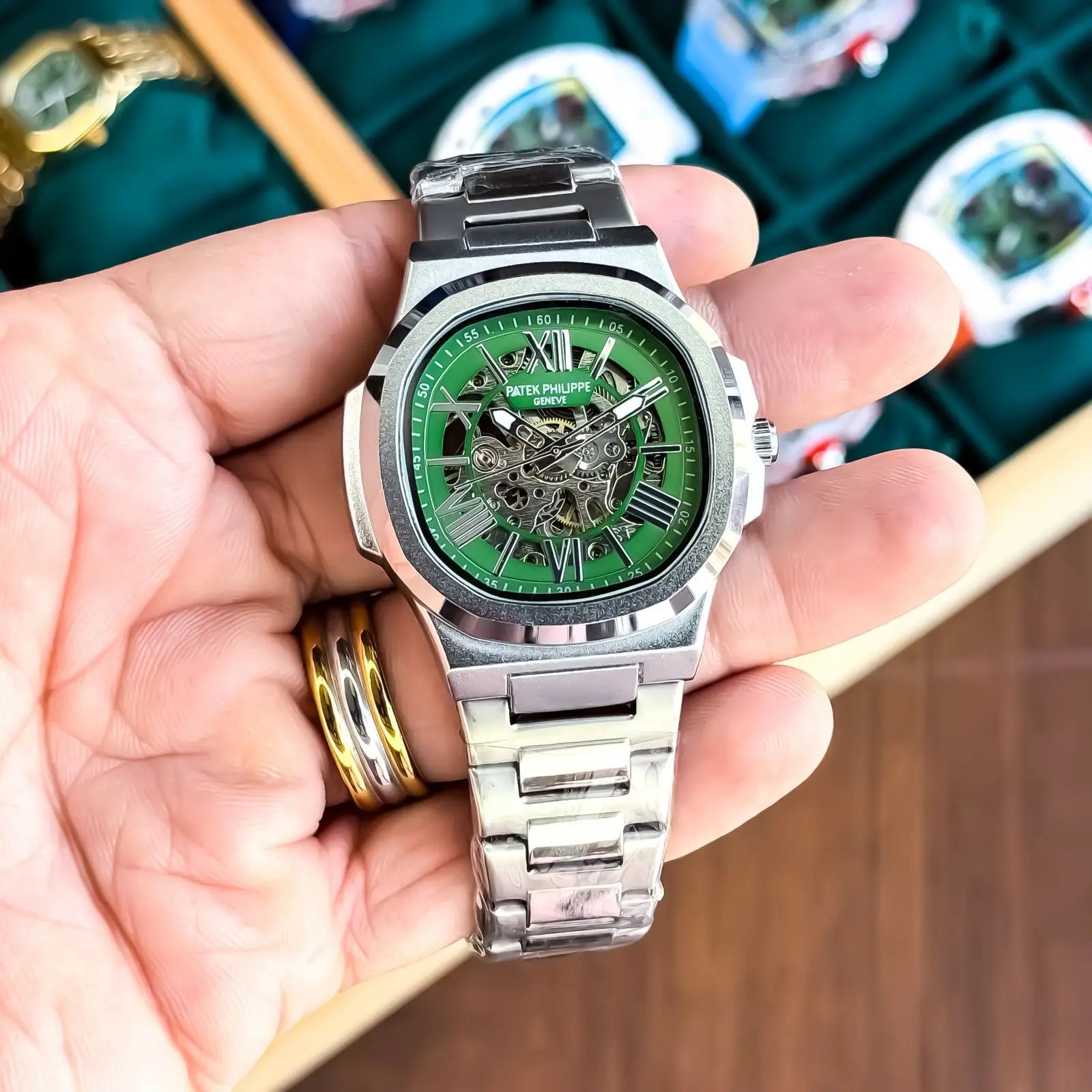 PATEK_AUTO_SILVER_GREEN