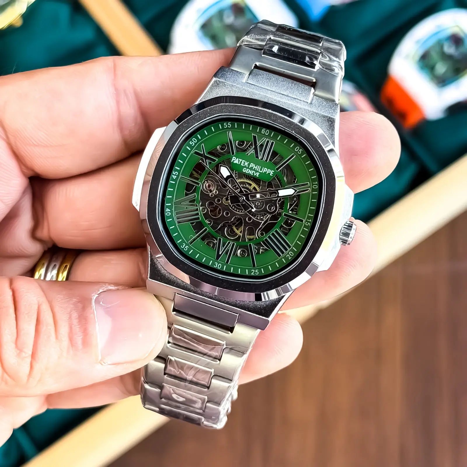 PATEK_AUTO_SILVER_GREEN