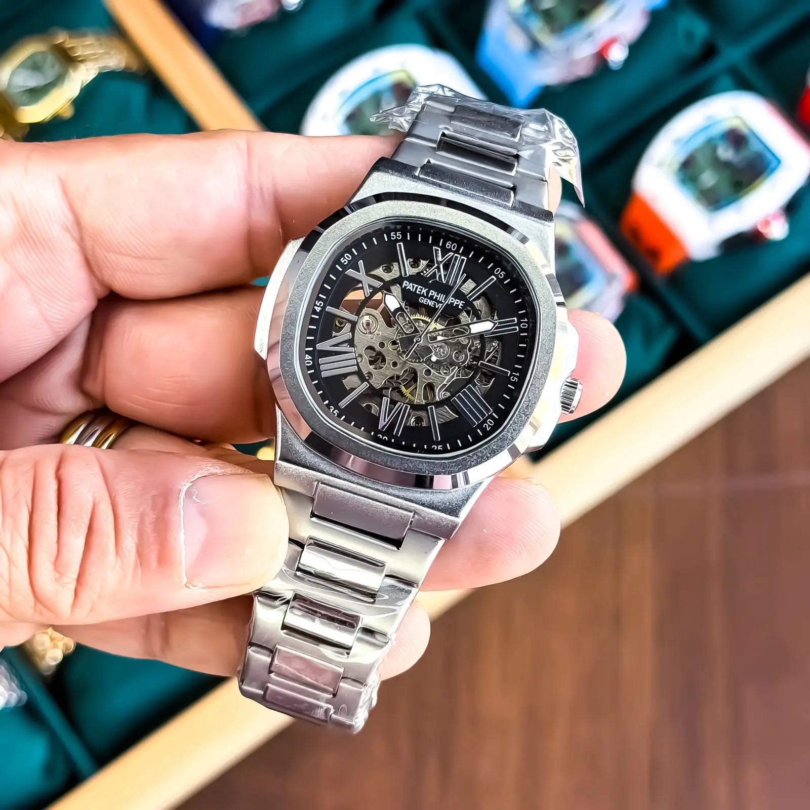 PATEK_AUTO_SILVER_BLACK