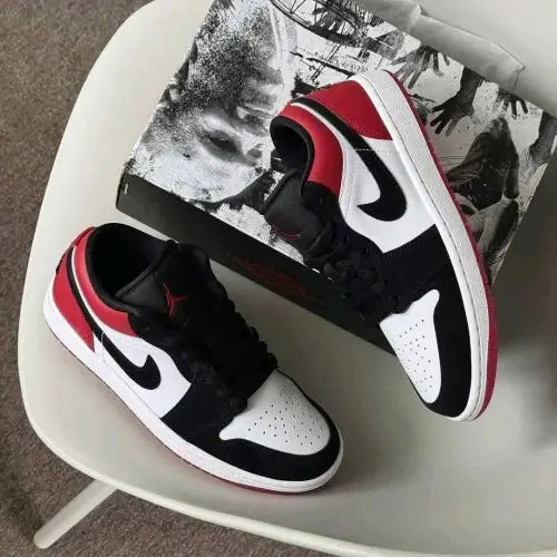Nike Air Jordan 1 Low BLACK TOE 2025