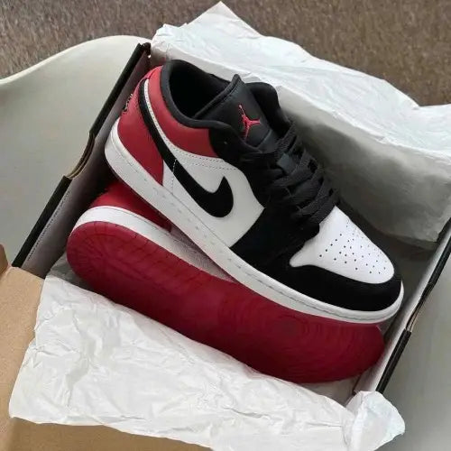 Nike Air Jordan 1 Low BLACK TOE 2025