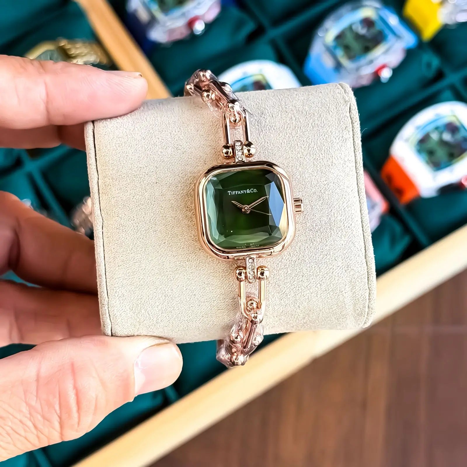 TIFFANY_LADIES_ROSE_GREEN