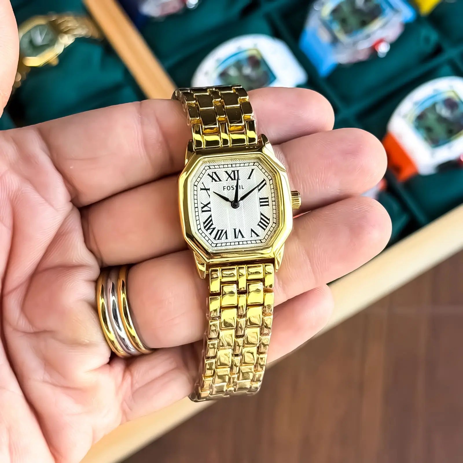 FOSSIL_LADIES_GOLD_WHITE