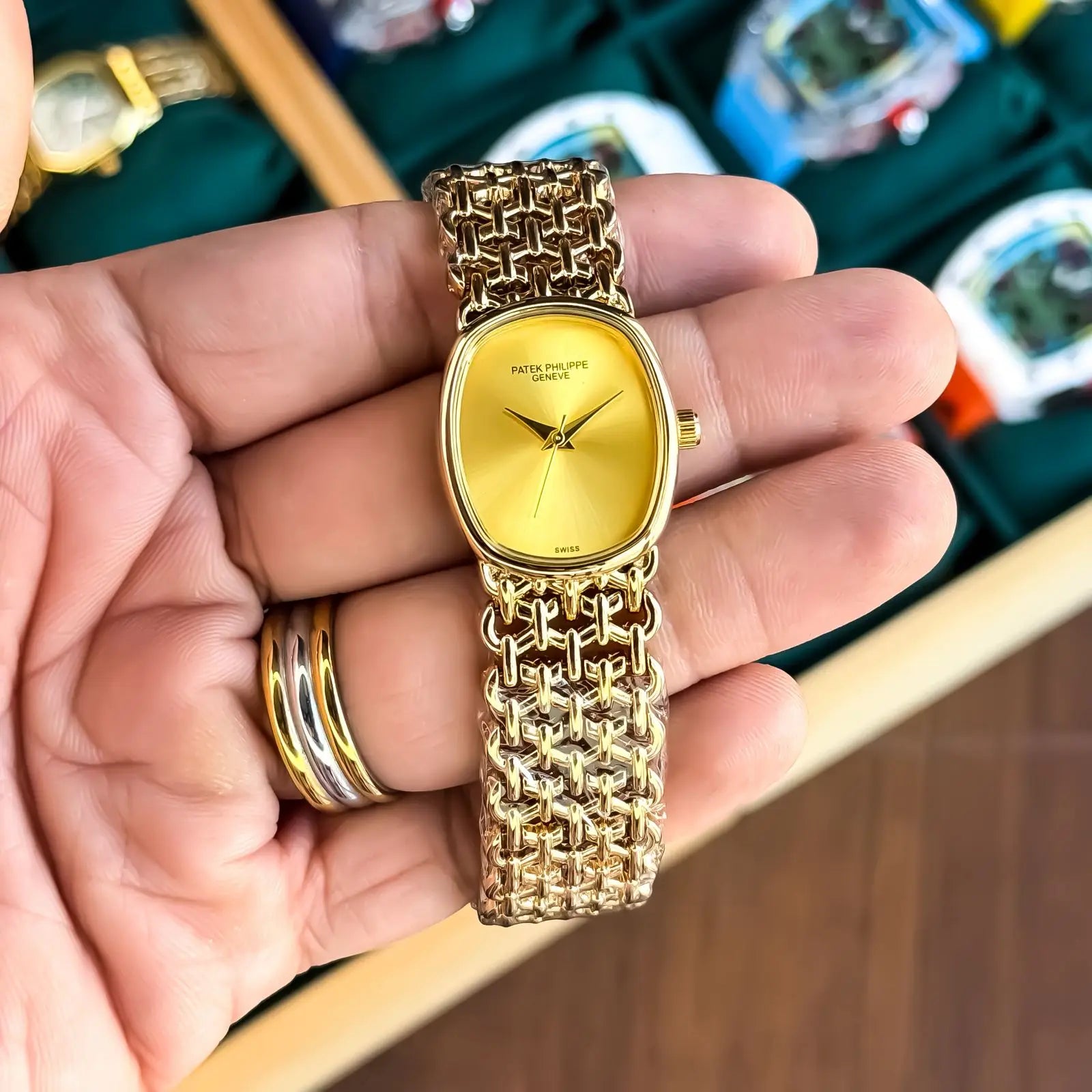 PATEK_PHILLIPE_FULL_GOLD