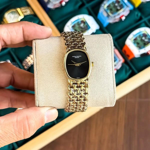 PATEK_PHILLIPE_GOLD_BLACK