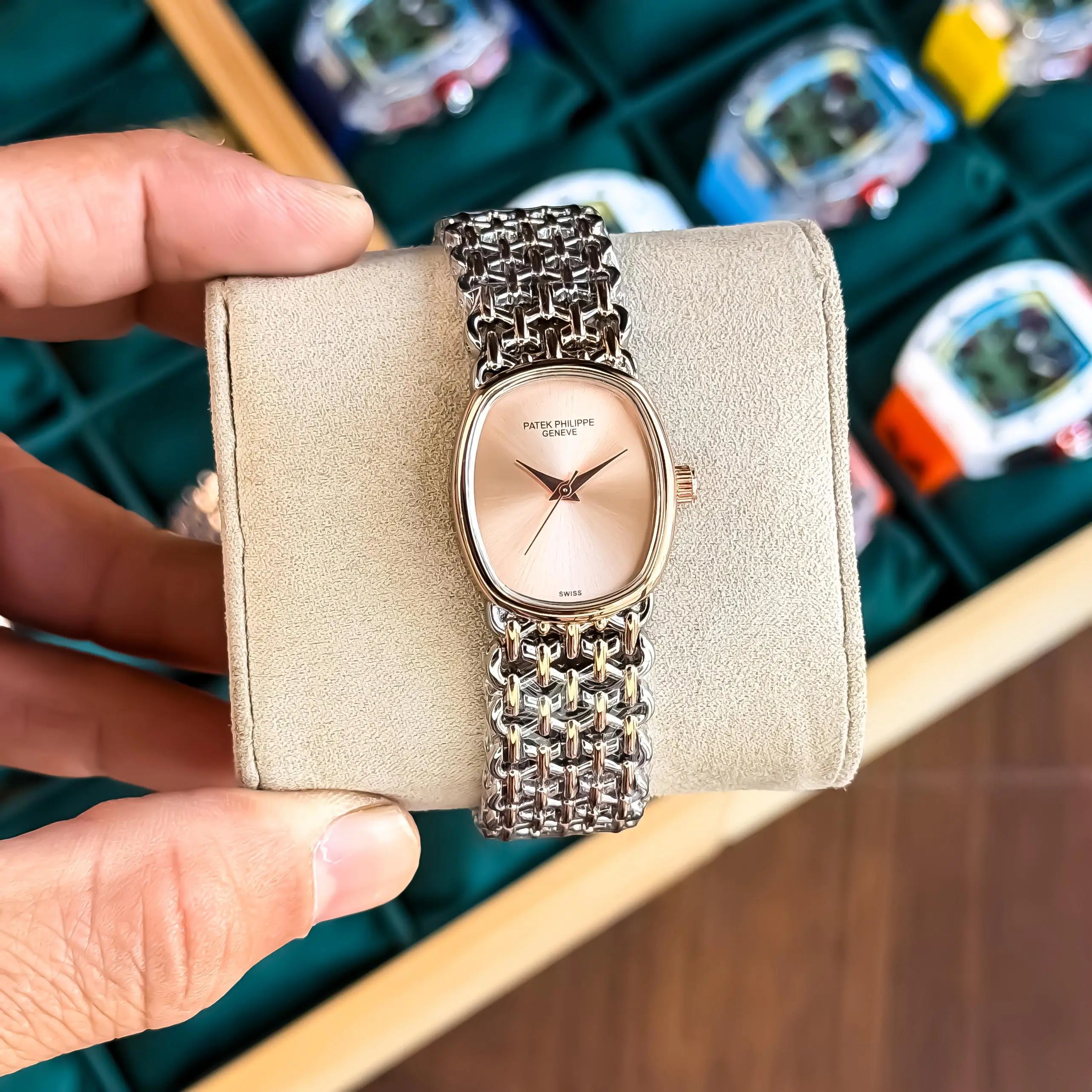 PATEK_PHILLIPE_ROSE_TT_ROSE