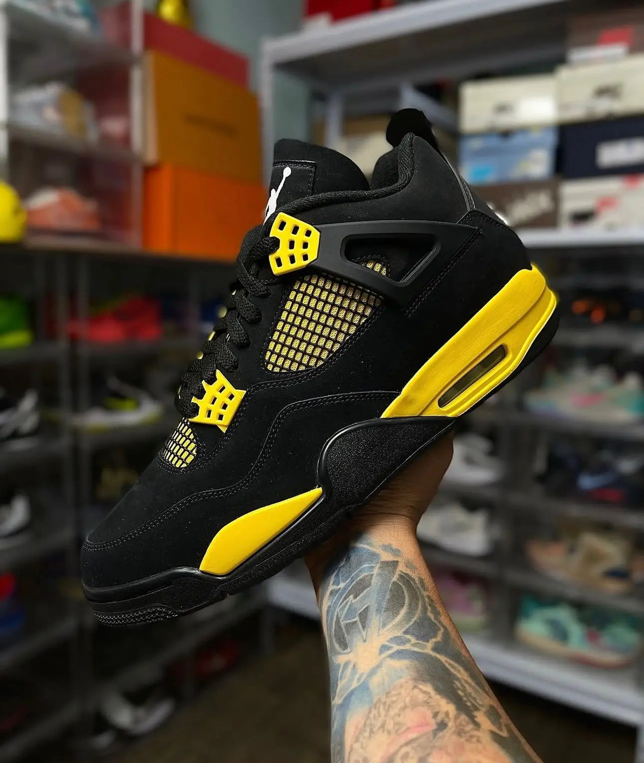 Nike Air Jordan Retro 4 THUNDER YELLOW (SEMI UA)