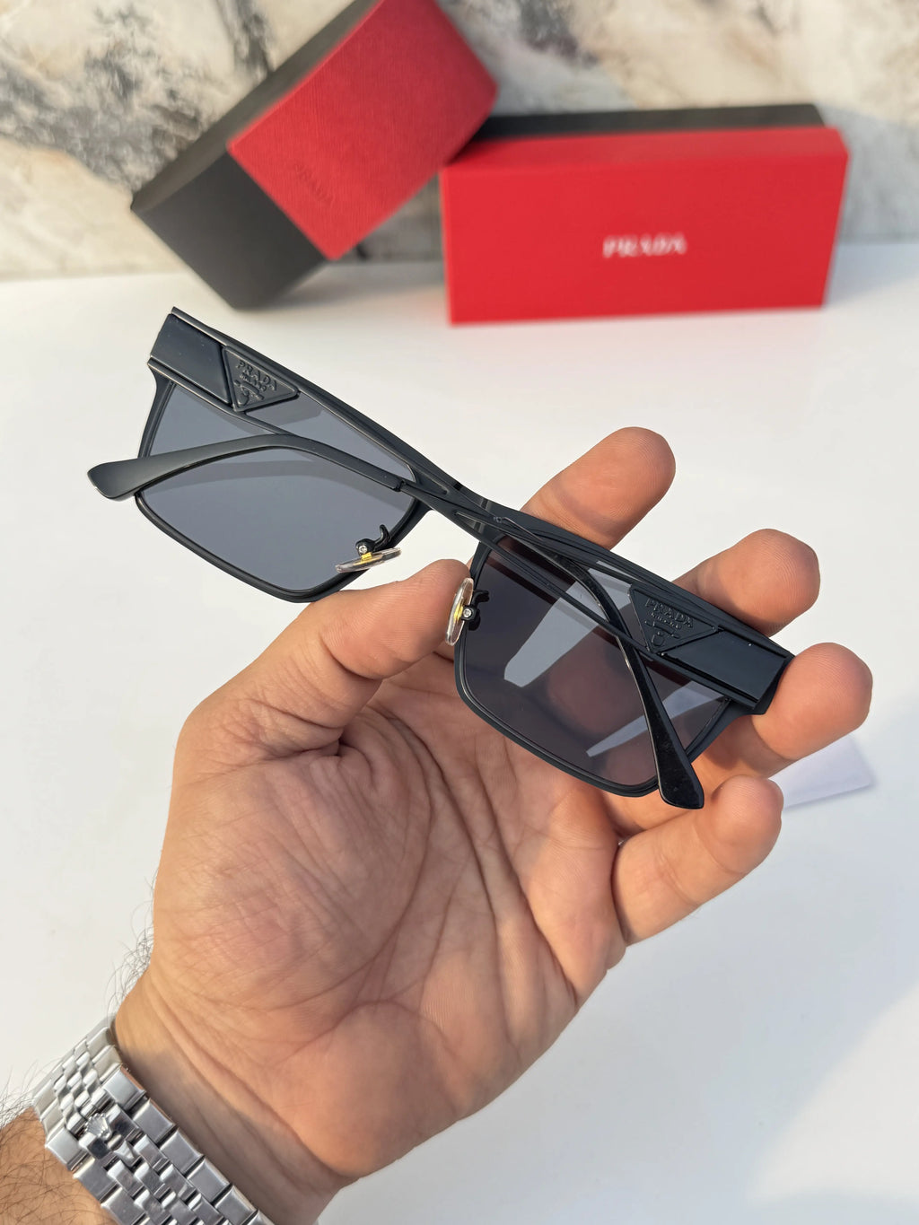 Prada_68079_black