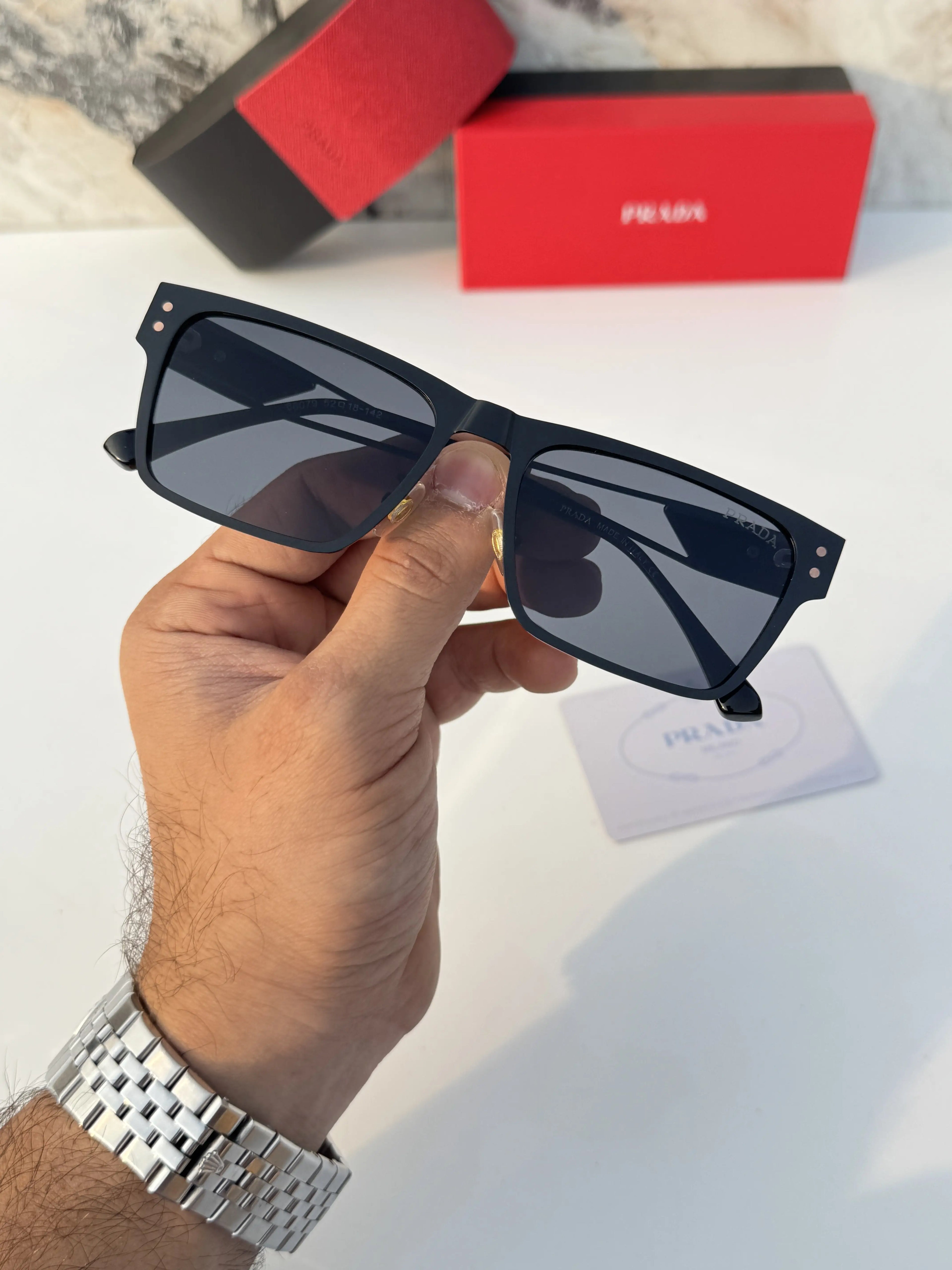 Prada_68079_black