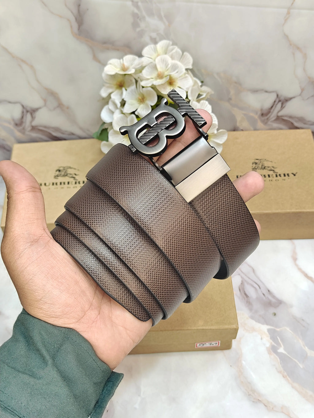 BB BURBERRY PREMIUM QUALITY REVERSEABLE BELT WITH OG BOX
