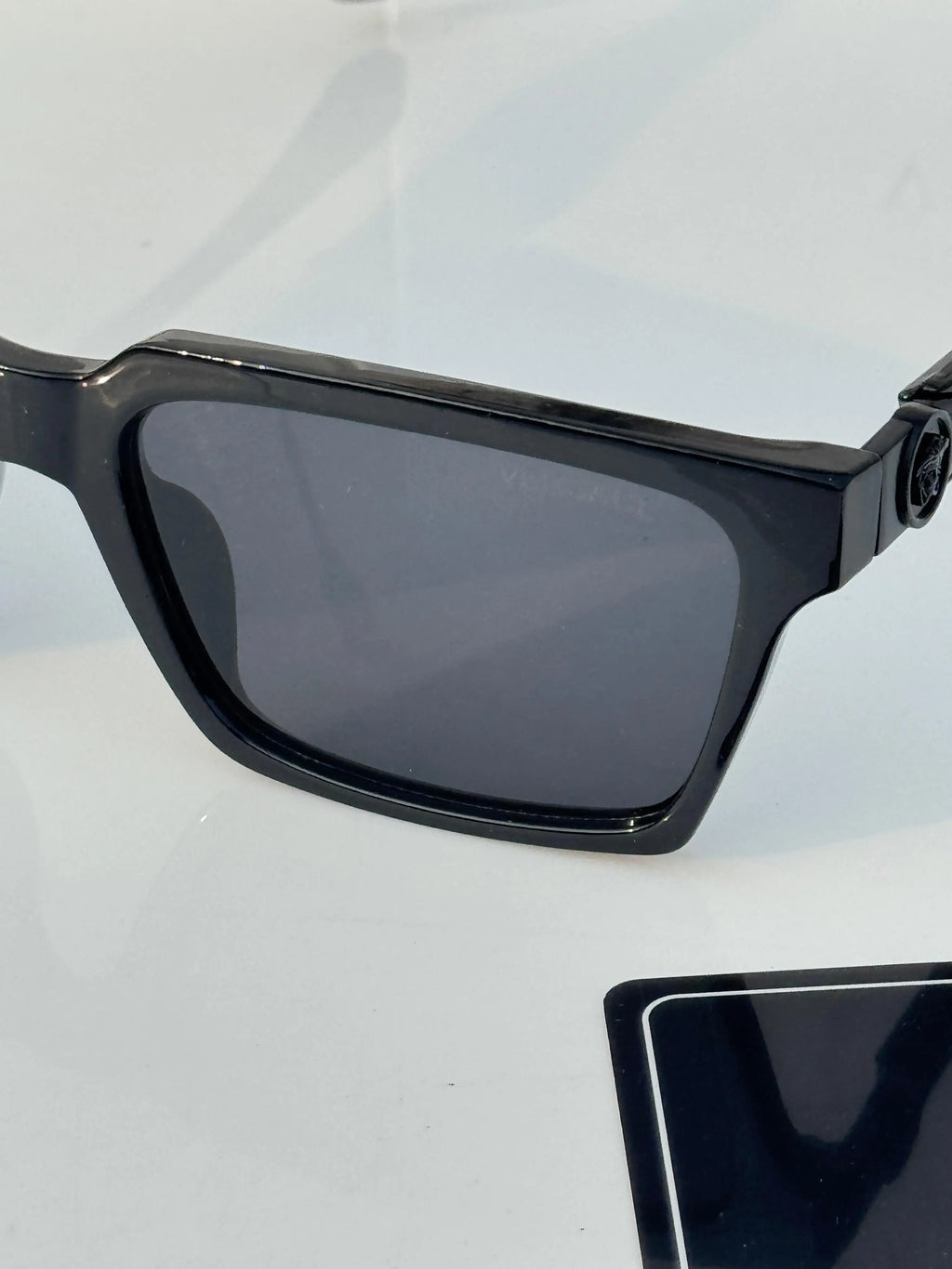 Copy Versace_270_glossy_black
