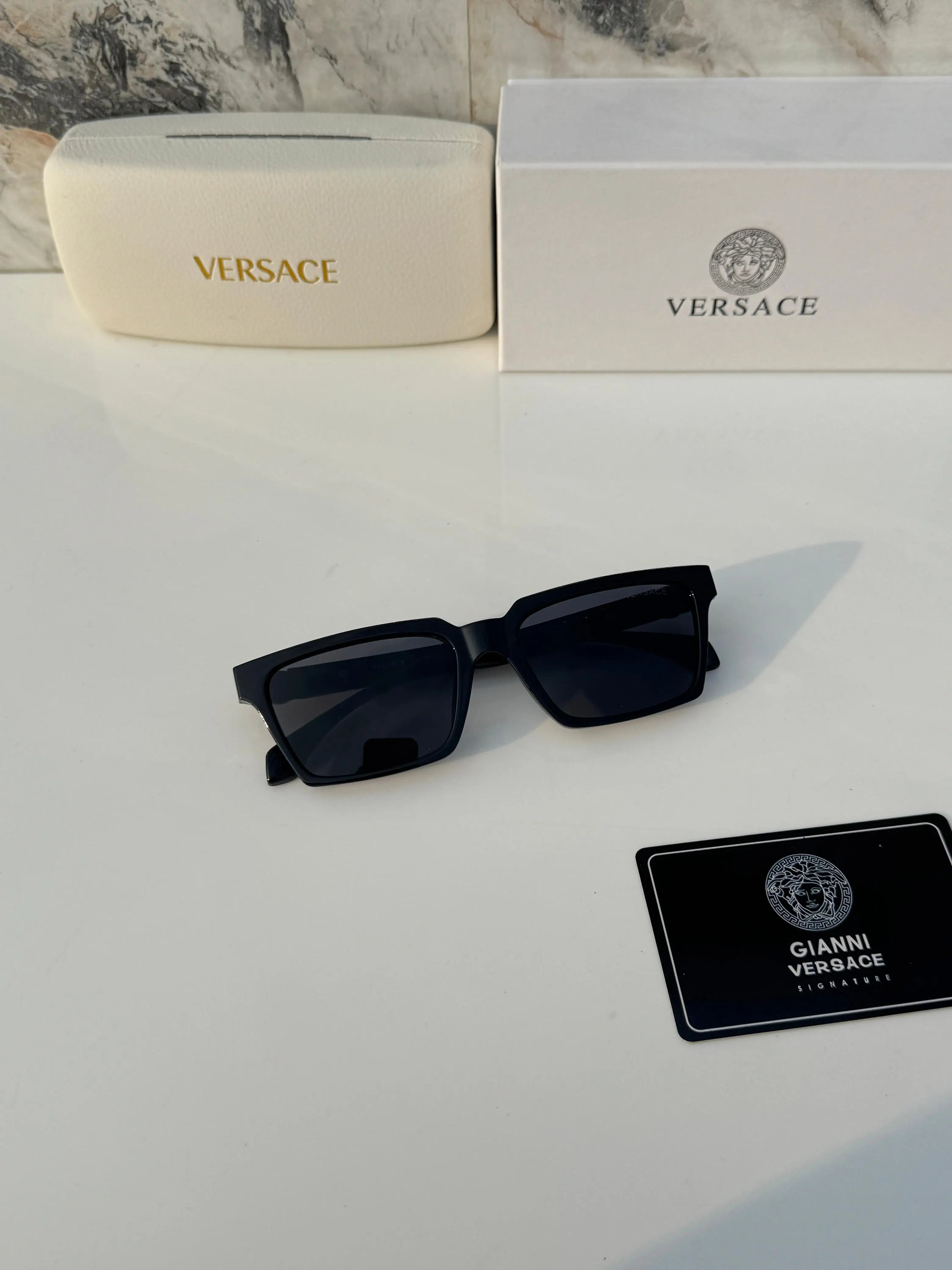 Copy Versace_270_glossy_black