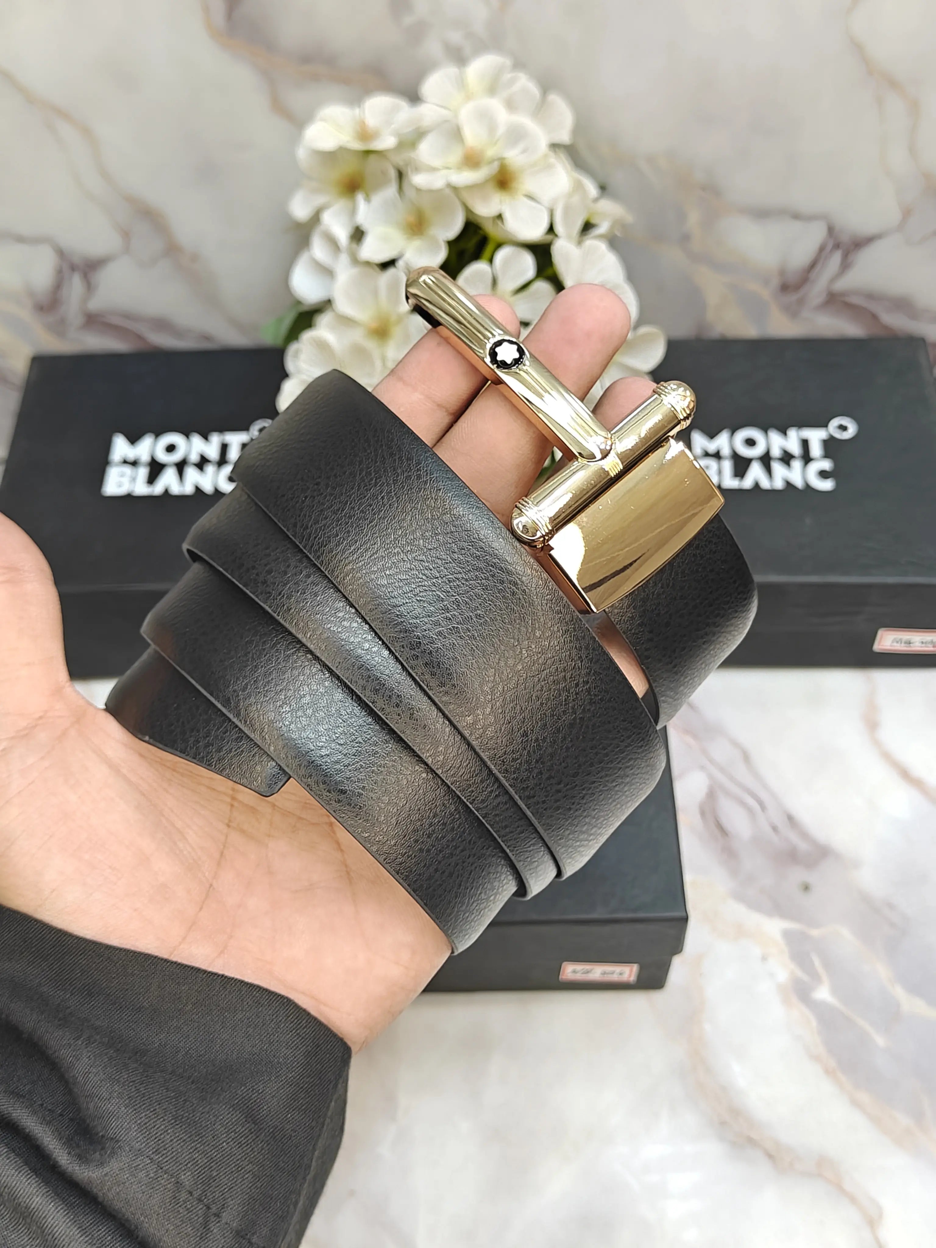 MONT BLANC PREMIUM QUALITY IMPORTED REVERSIBLE BELT WITH OG BO-x! MB-801 Main image