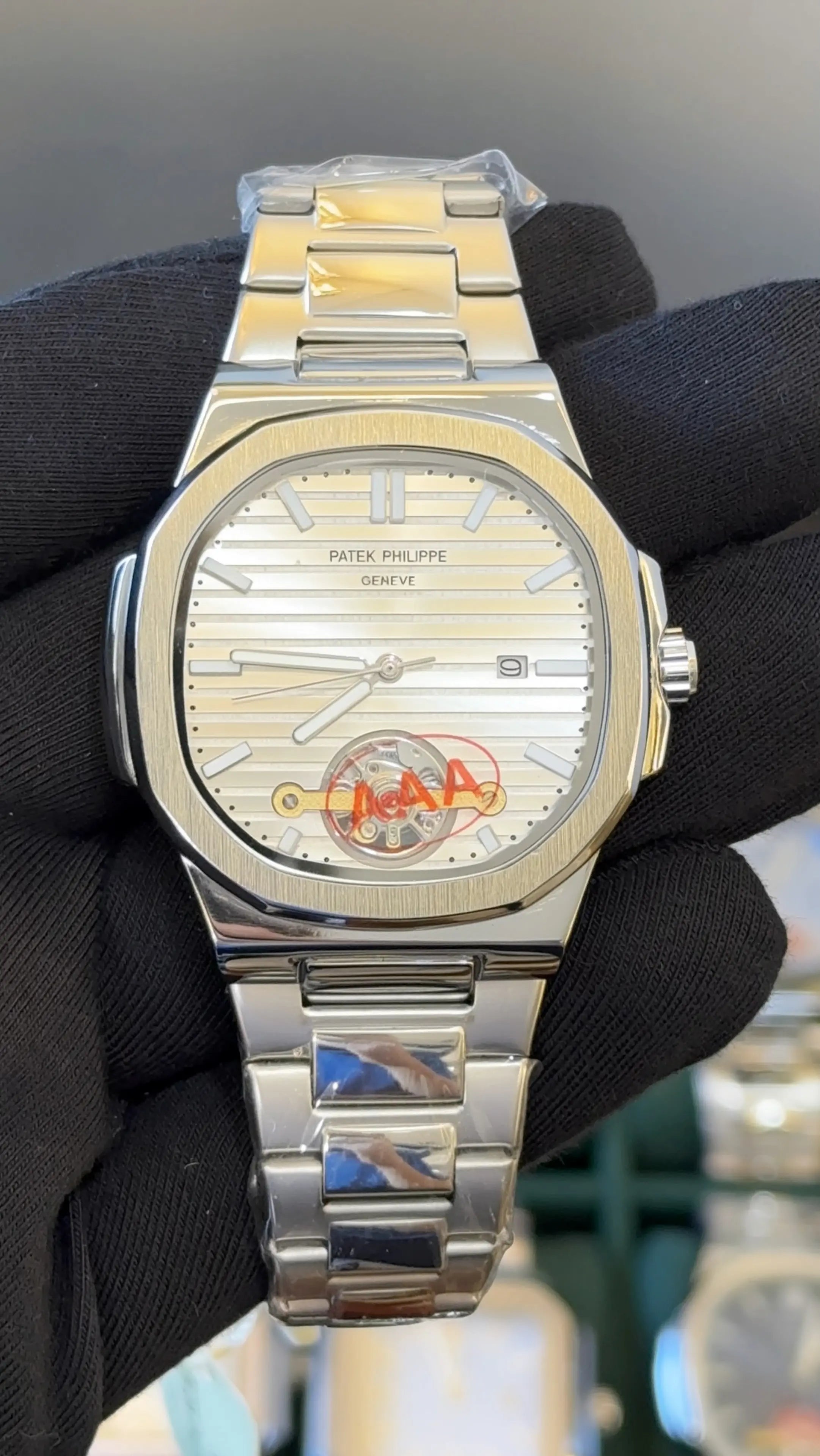 PATEK PHILLIP NAUTILUS Shift moveme Main image
