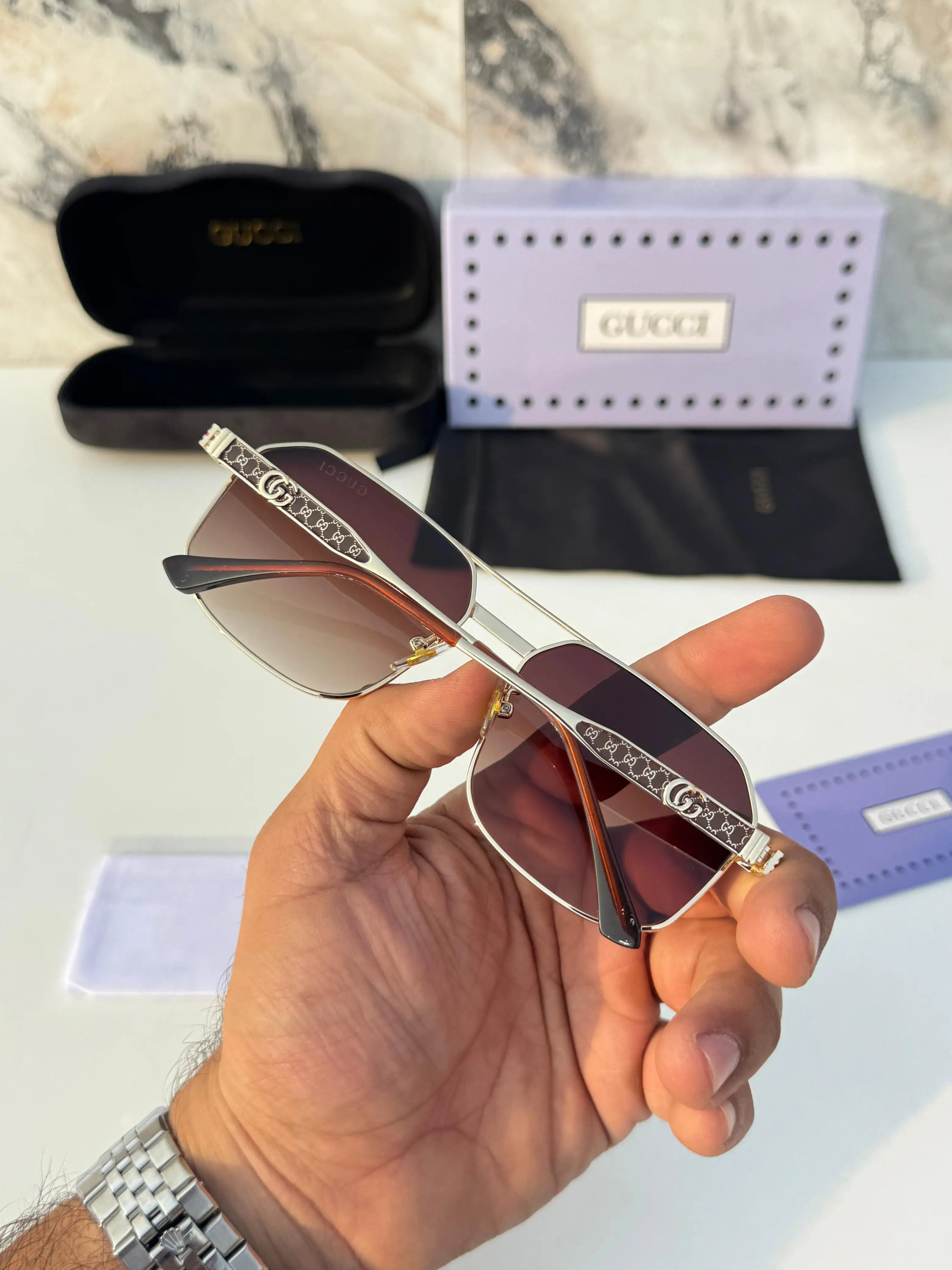 Gucci_9028_gold_brown