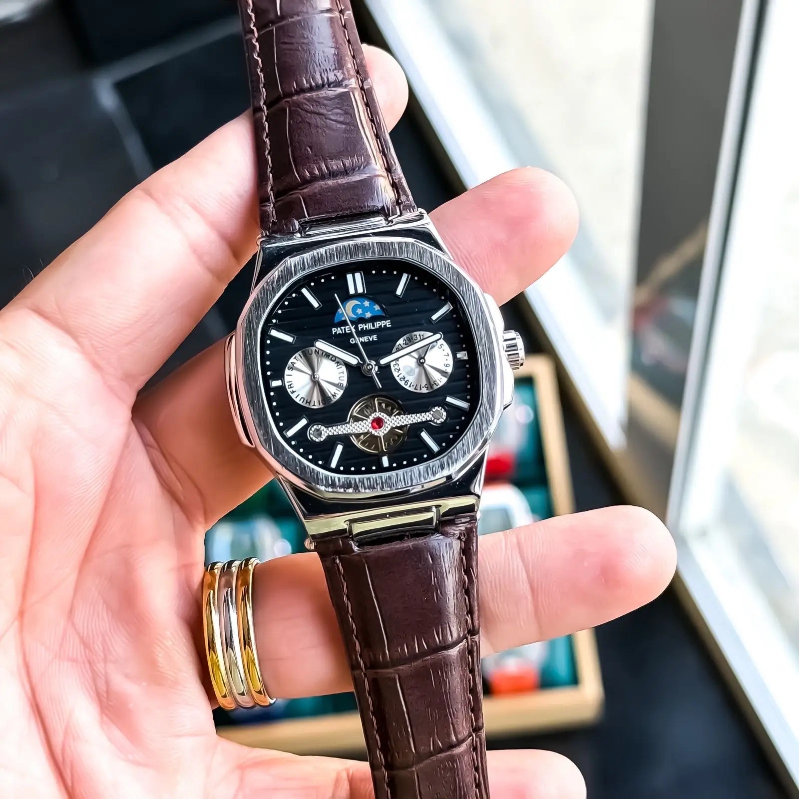 PATEK_PHILIPPE_SILVER-BROWN