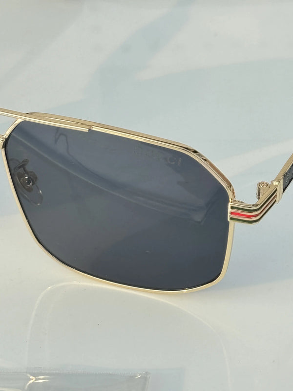Gucci_9028_gold_black