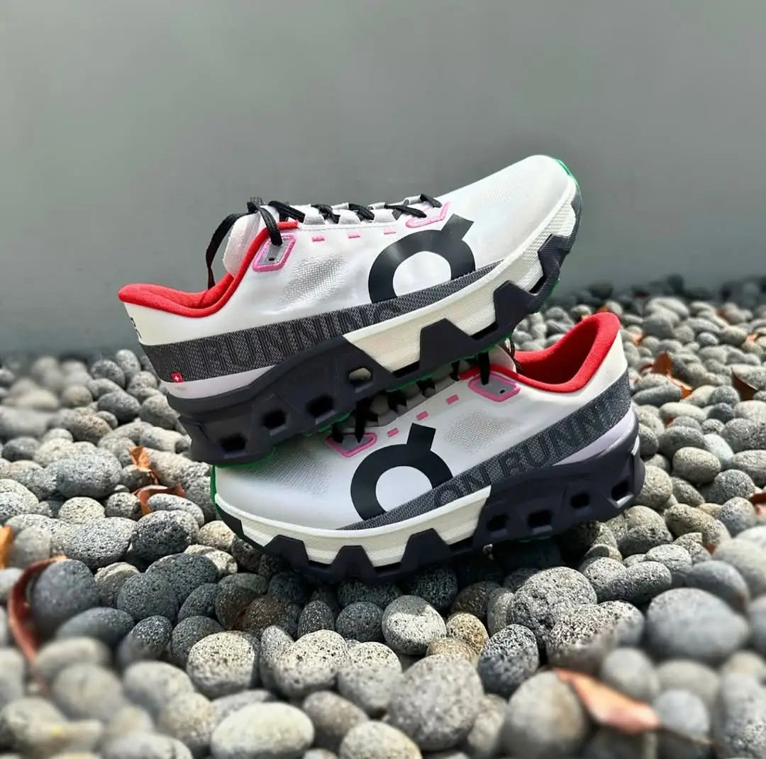 On cloud Cloudmonster Hyper Silver Iron