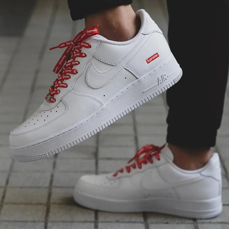 Nike airforce supreme white