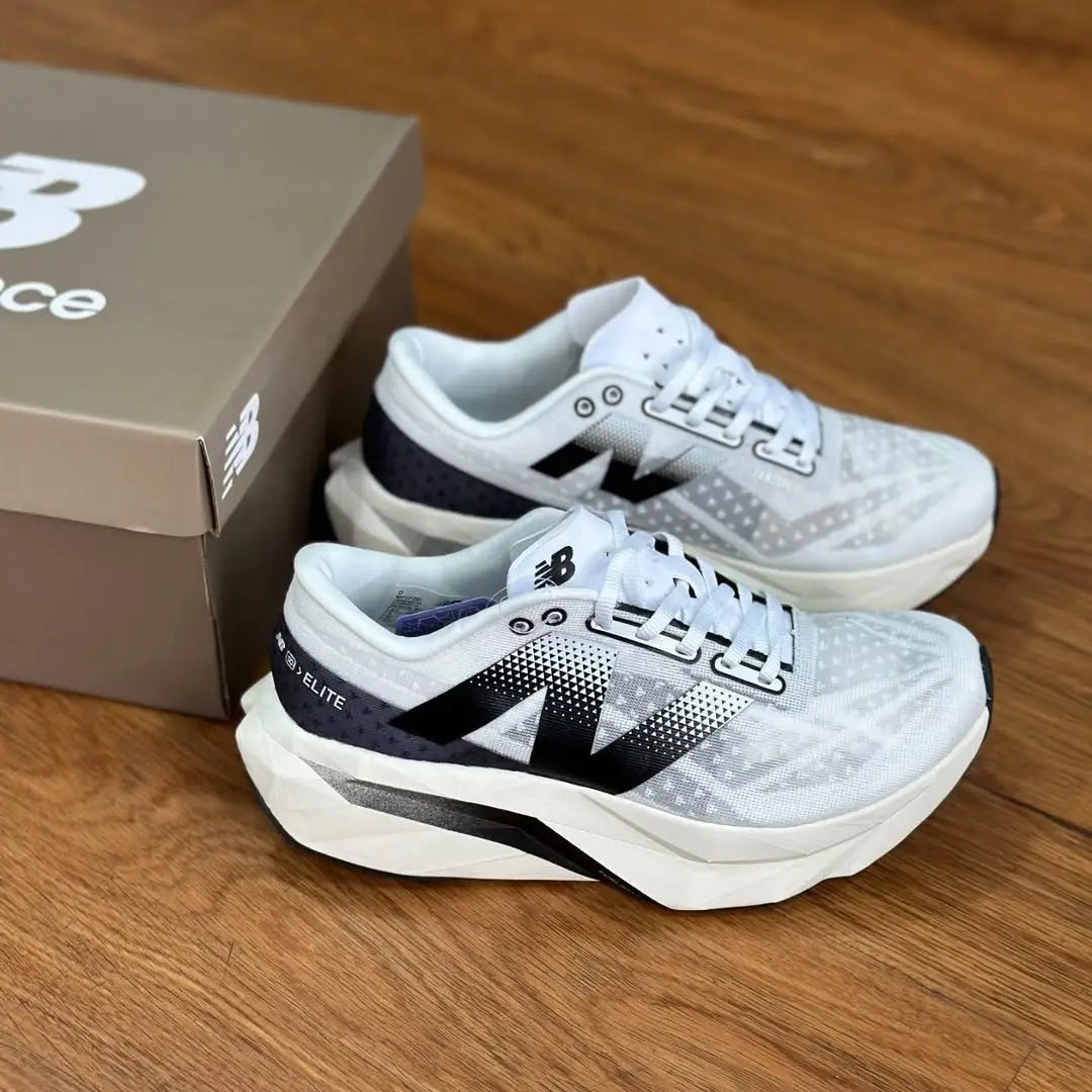New Balance Supercomp Elite V4 White Black