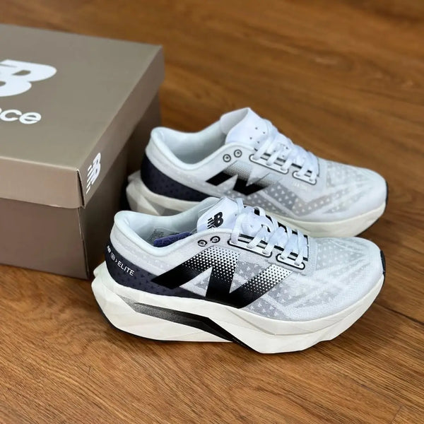 New Balance Supercomp Elite V4 White Black