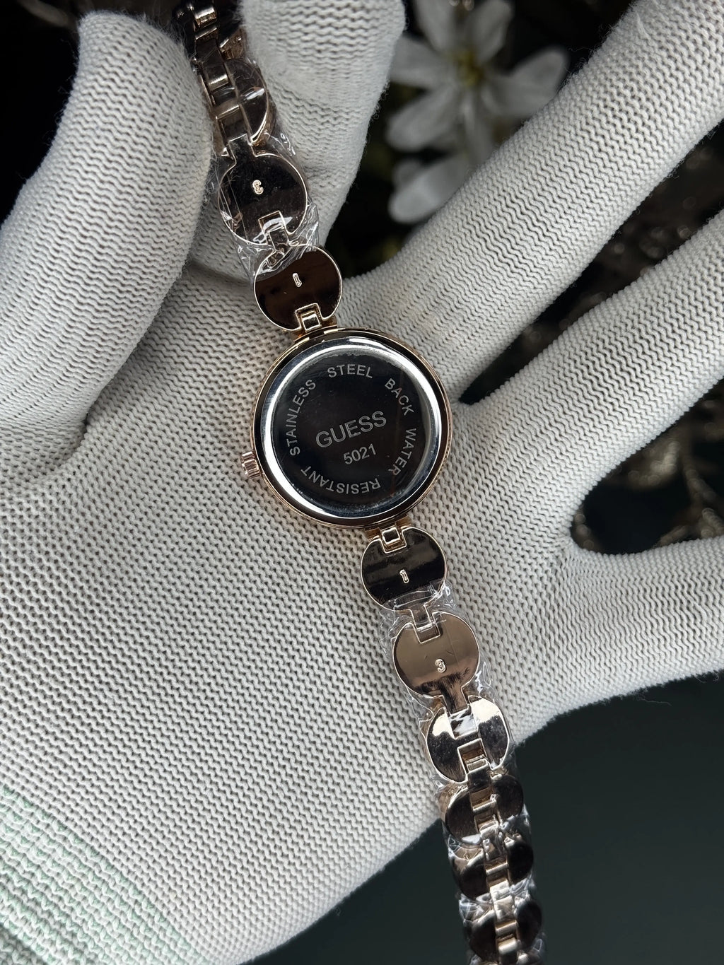 Guess Rose Gold White Premium Watch