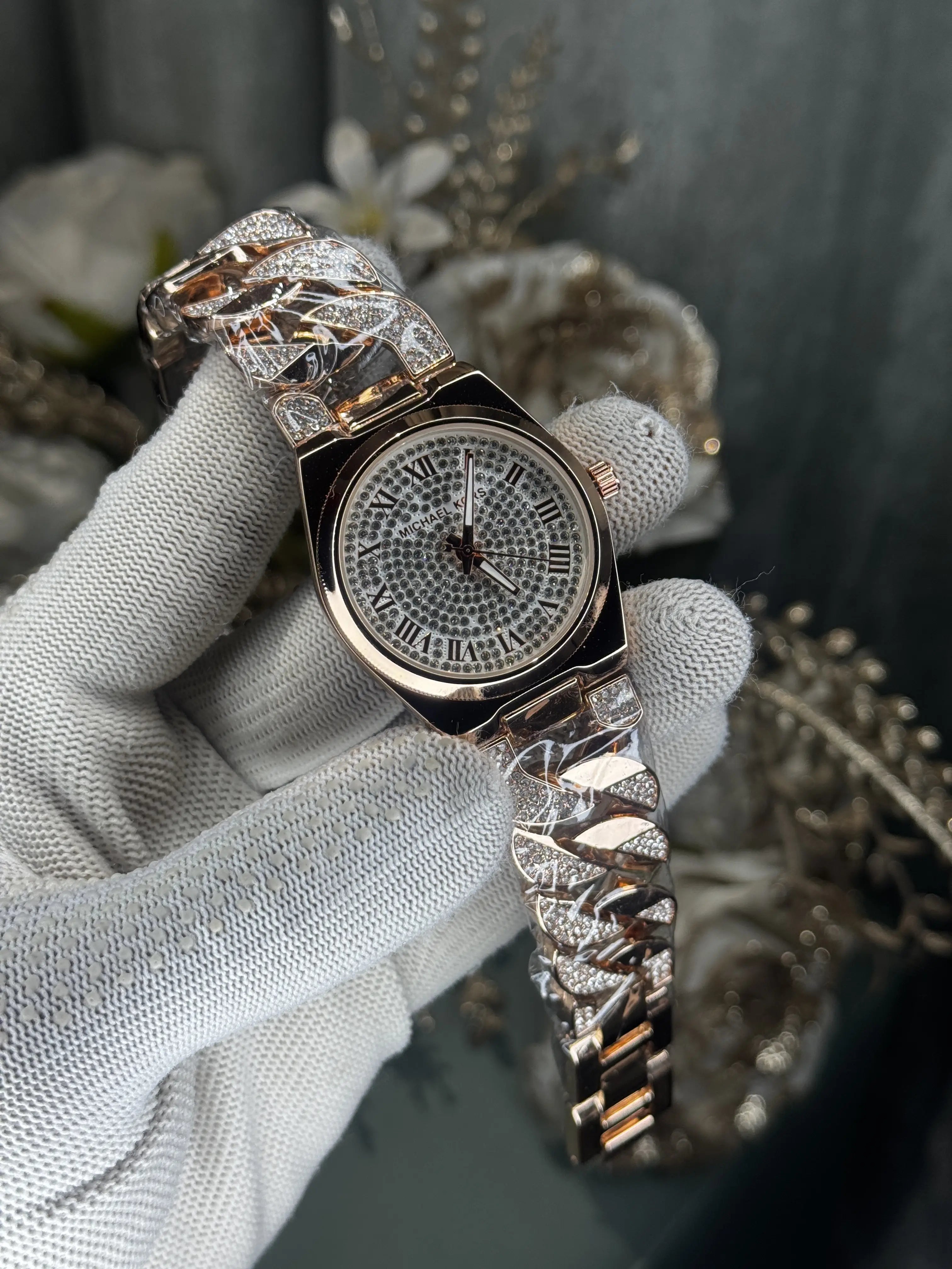 Michael Kor s Lennox Rose Gold Diamond Premium Watch
