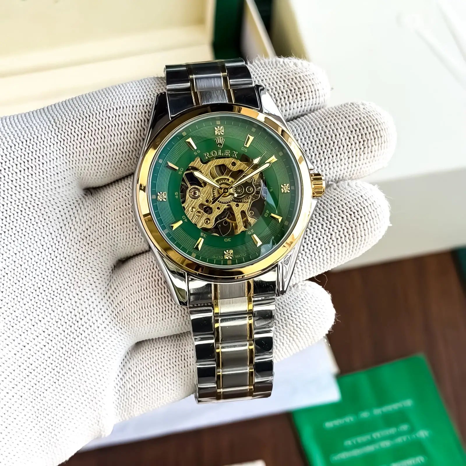 Role_x Automatic Two Tone Green