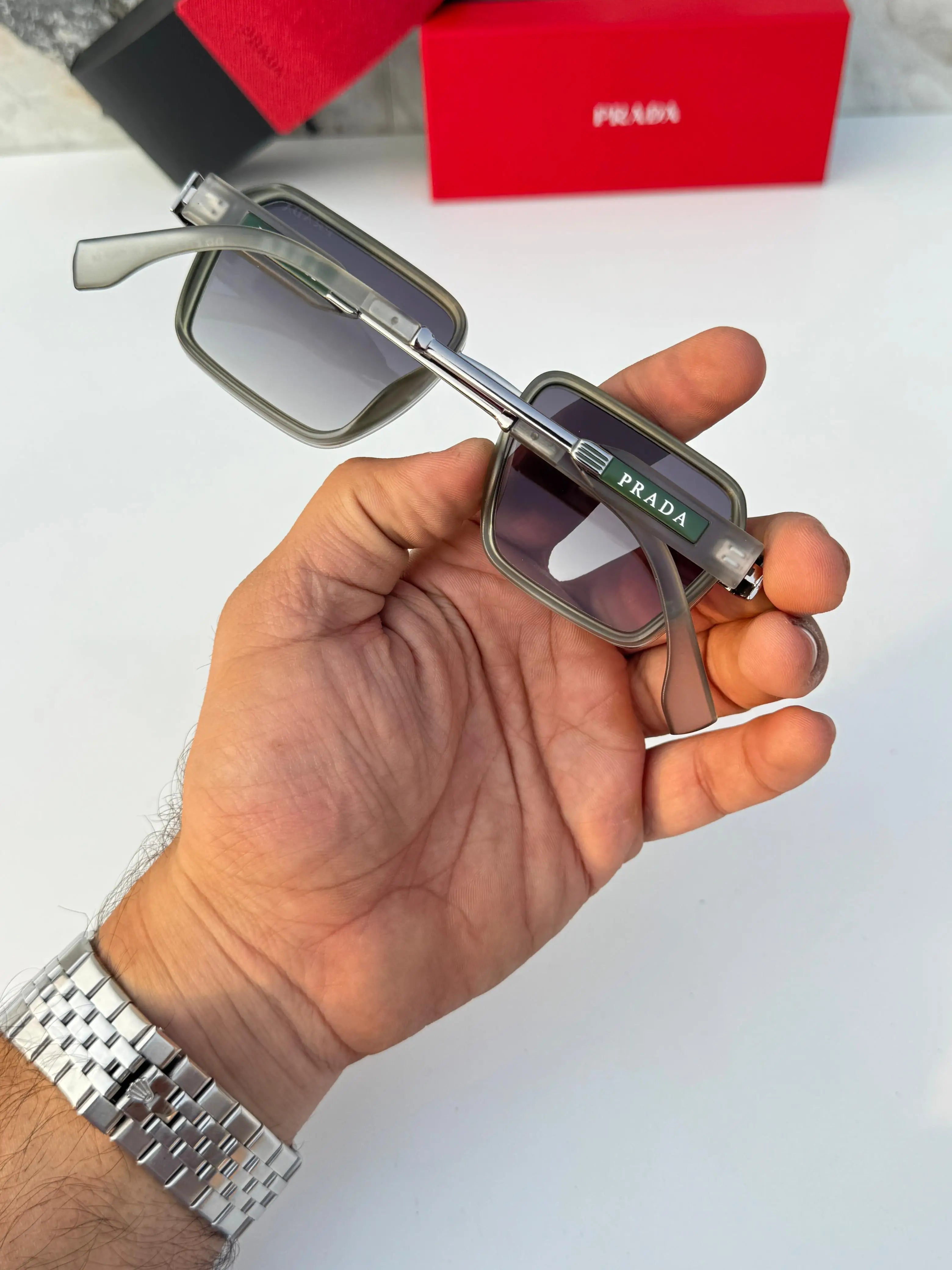 Prada_590_green