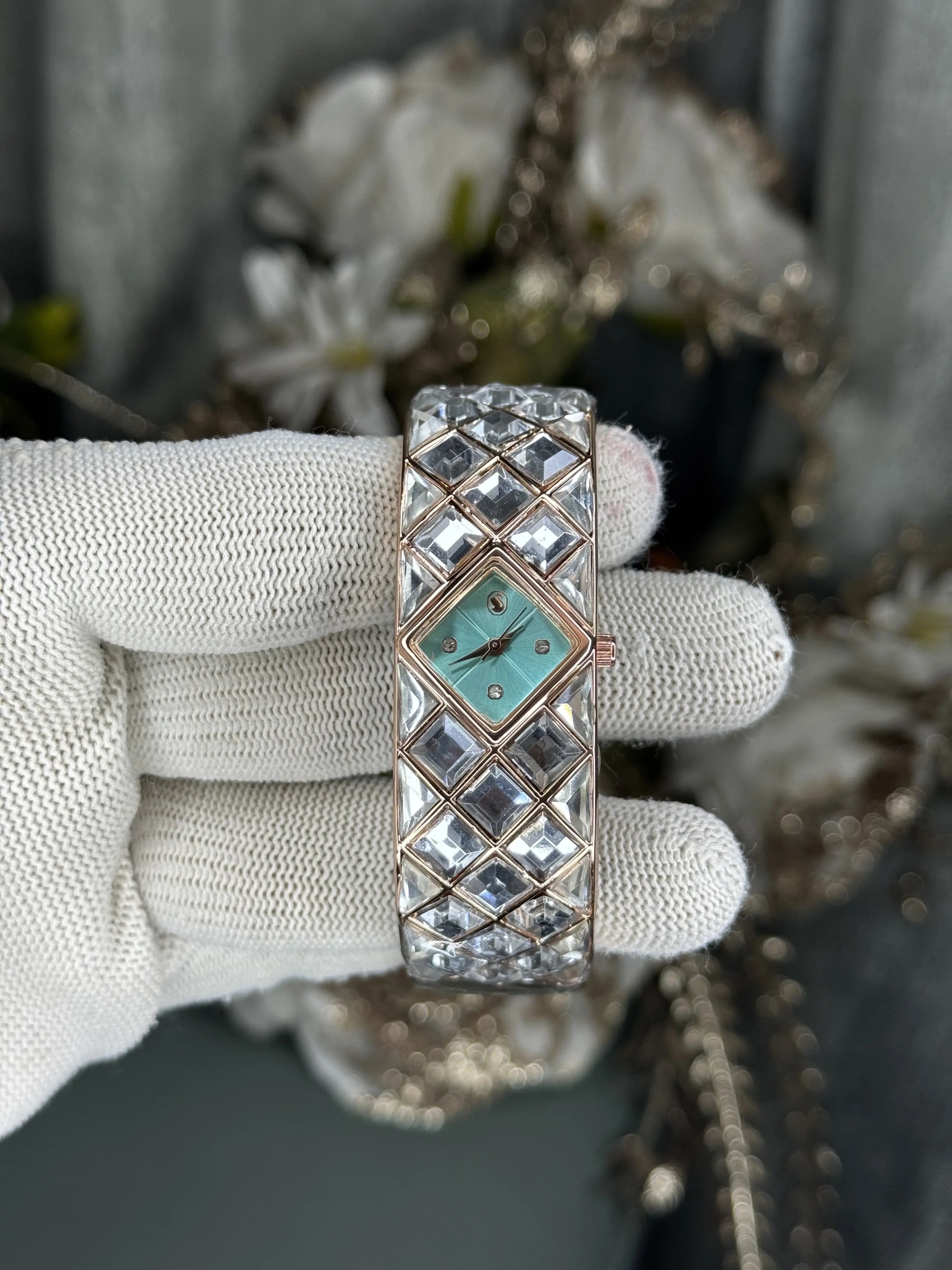 Swarovsk i Bangle Dual Tone Tiffany Dial Premium Watch