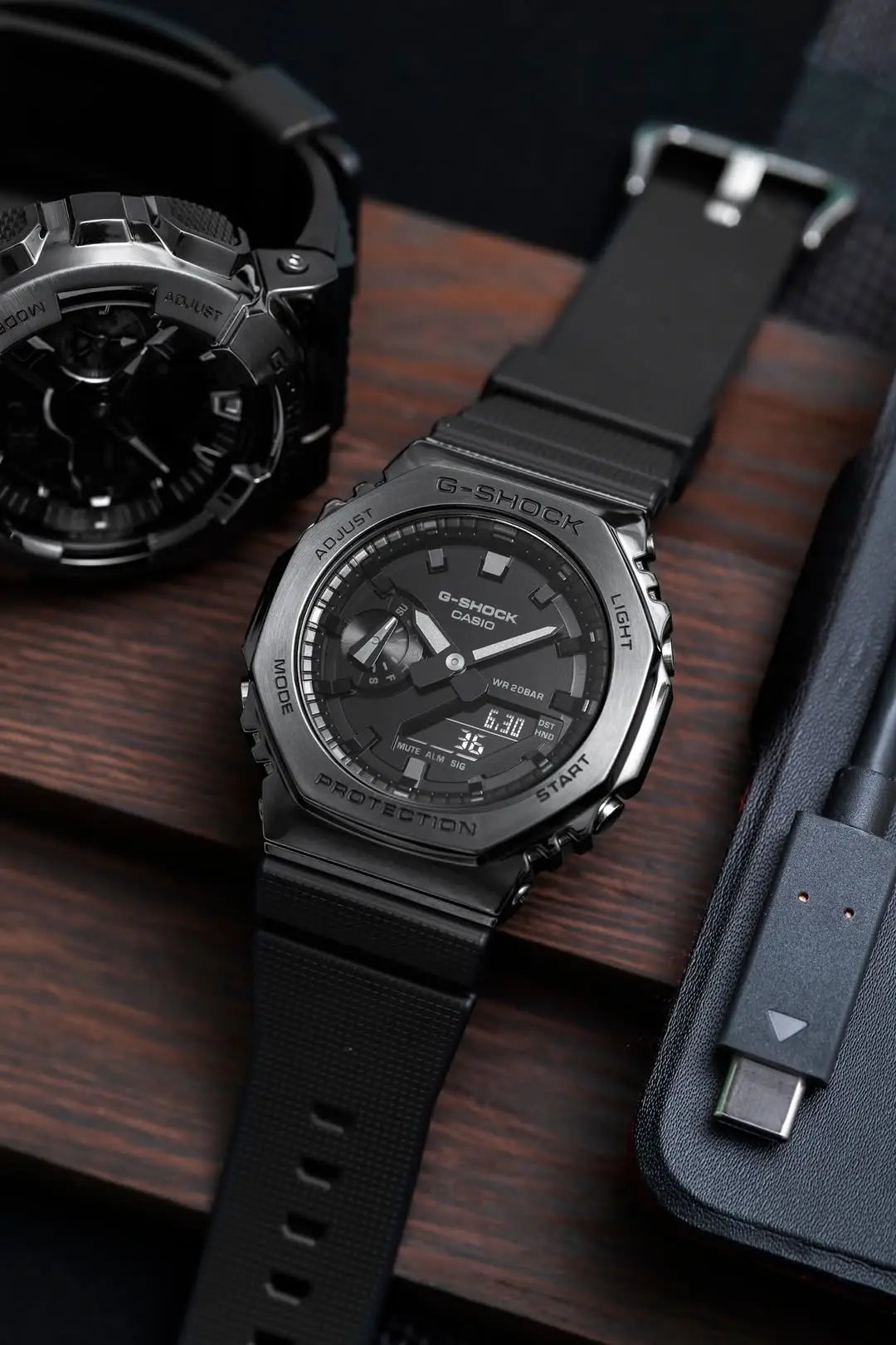 G shock GM 2100 Metal
