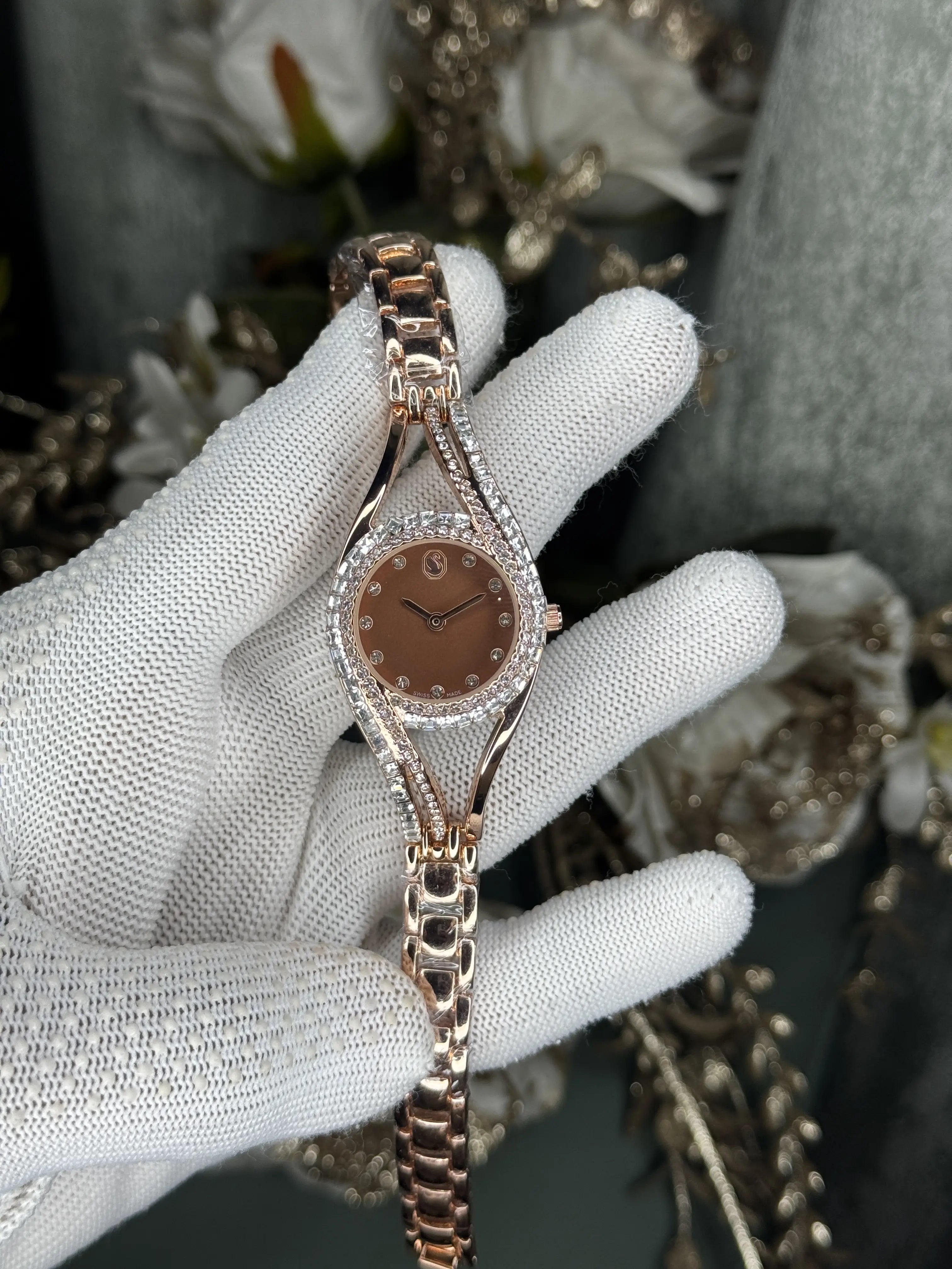 Swarovsk i Hyperbola Bangle Copper Brown Premium Watch