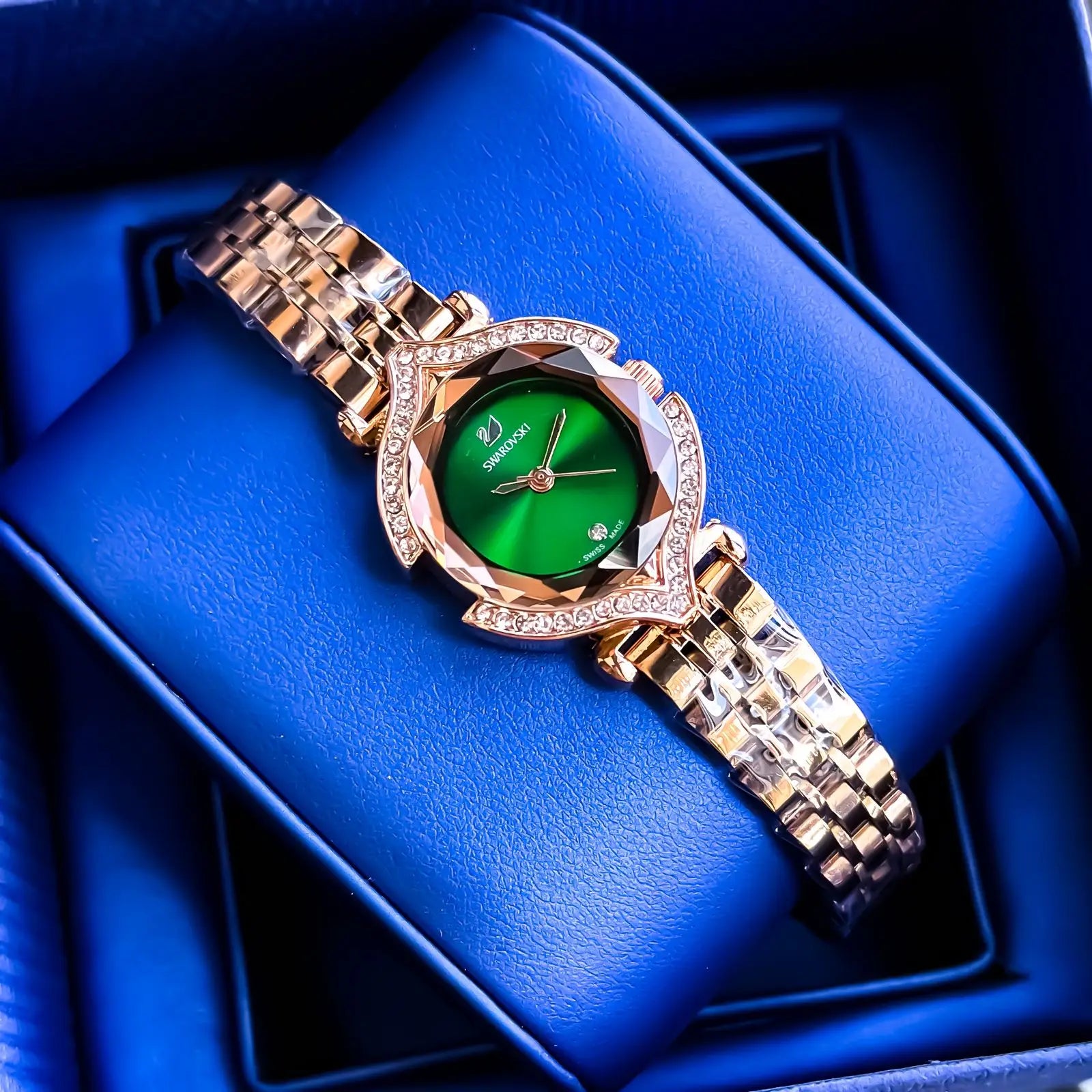 SWAROVSKI_ROSE_GREEN