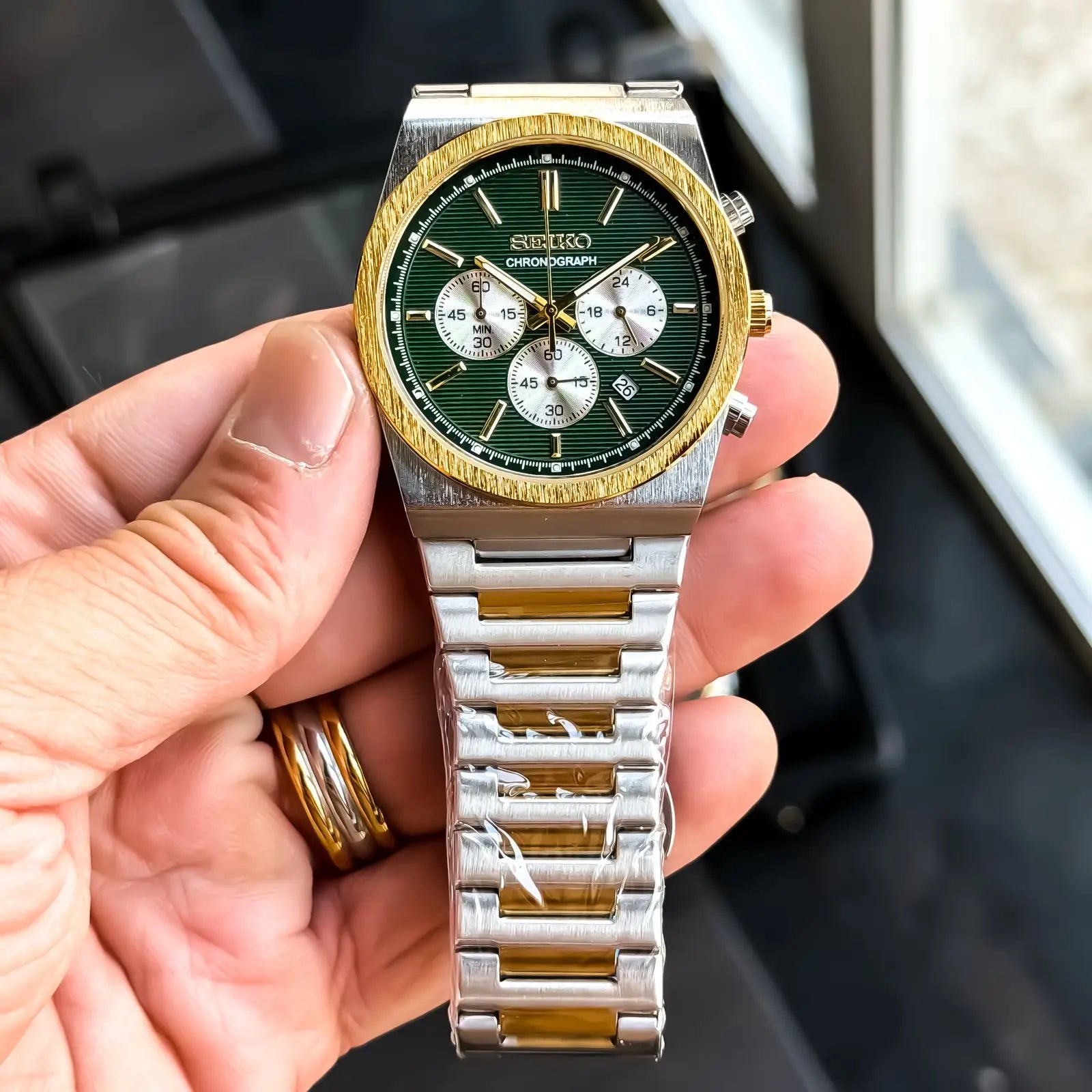 SEIKO_GOLD_TT_GREEN