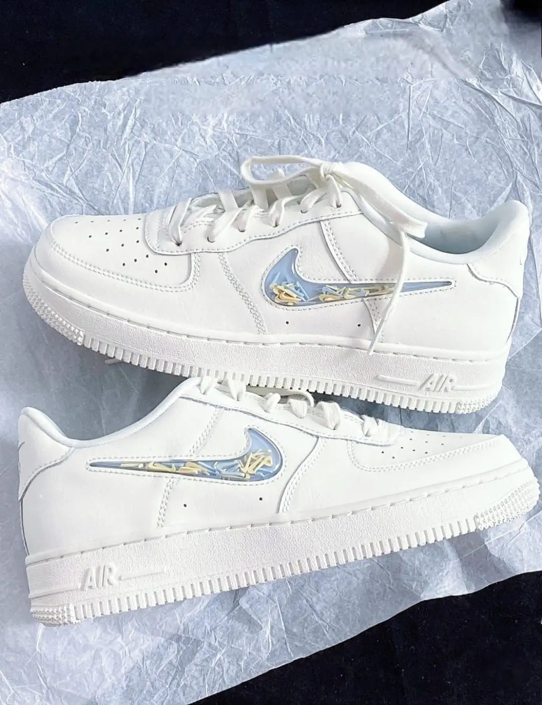 Nike AIRFORCE 1 LV8 3 SAIL CELESTINE BLUE YELLOW