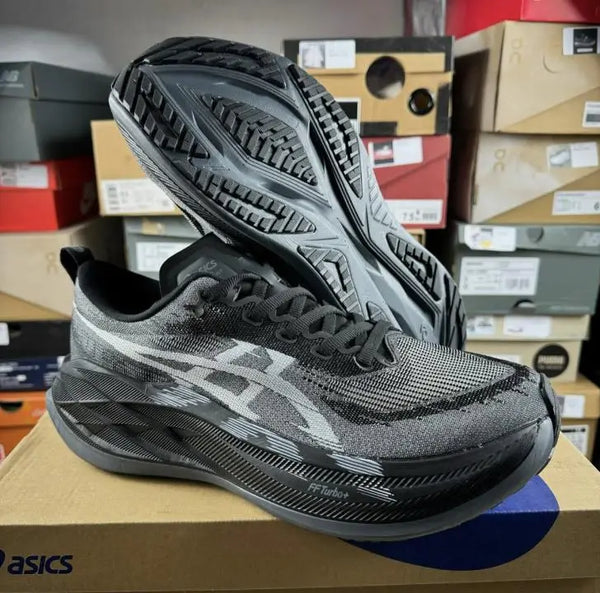 Asics SuperBlast 2 BLACK